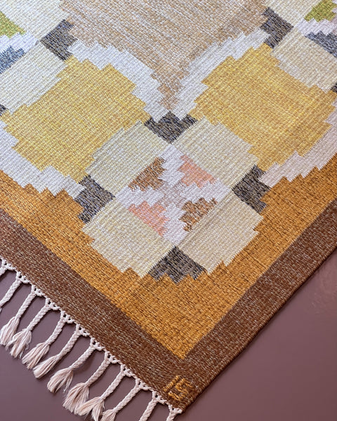 Vintage yellow flat weave rug by Ingegerd Silow (IS)