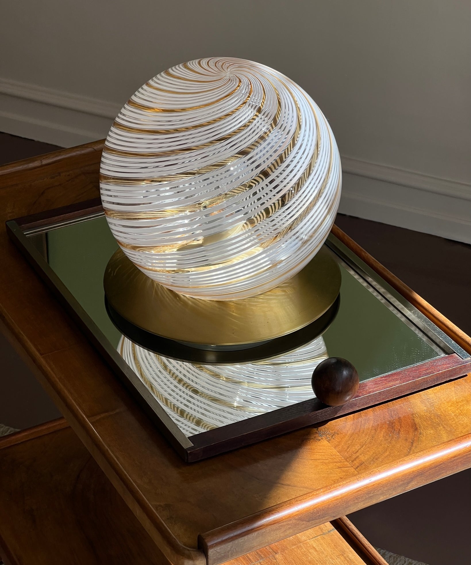 Vintage golden/white Murano table lamp