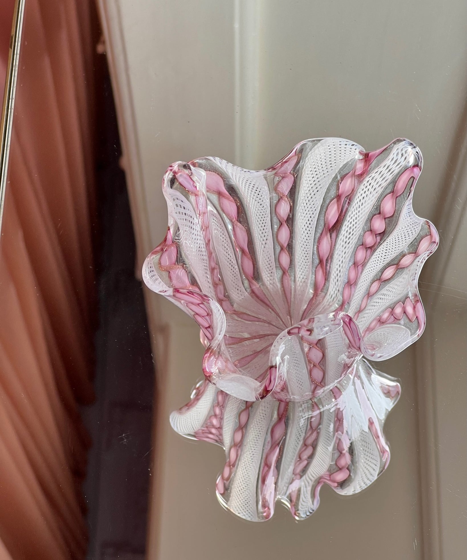 Vintage pink/golden/white Murano latticino handkerchief bowl