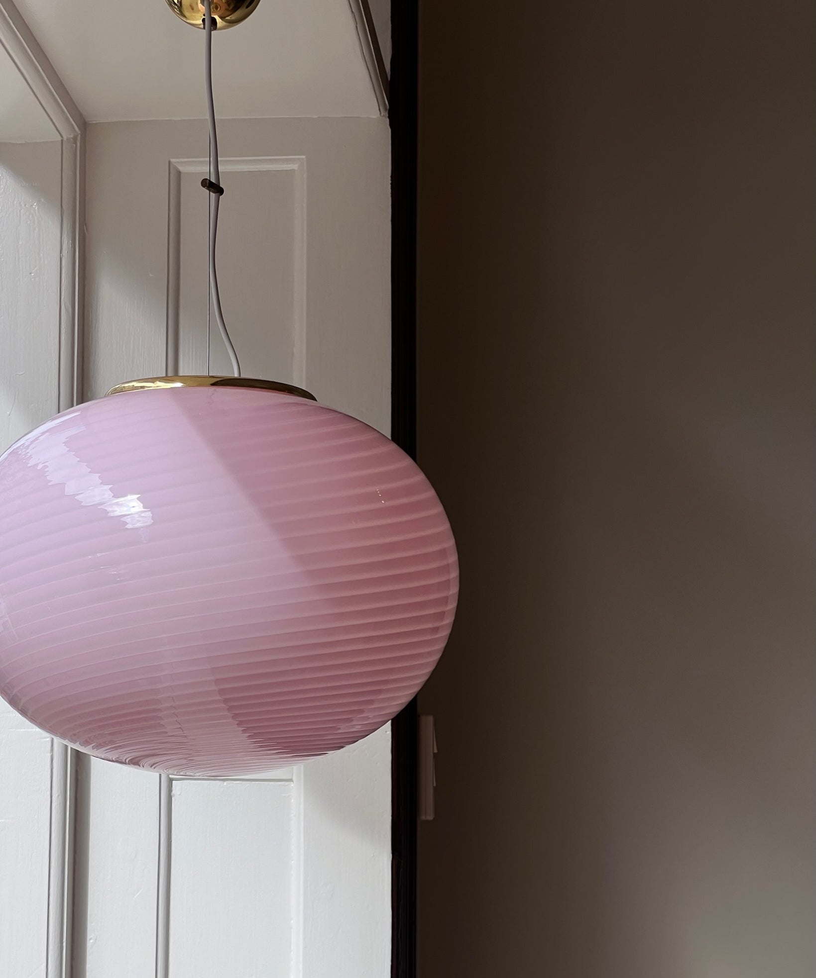 Vintage oval pink swirl Murano ceiling lamp (D46)