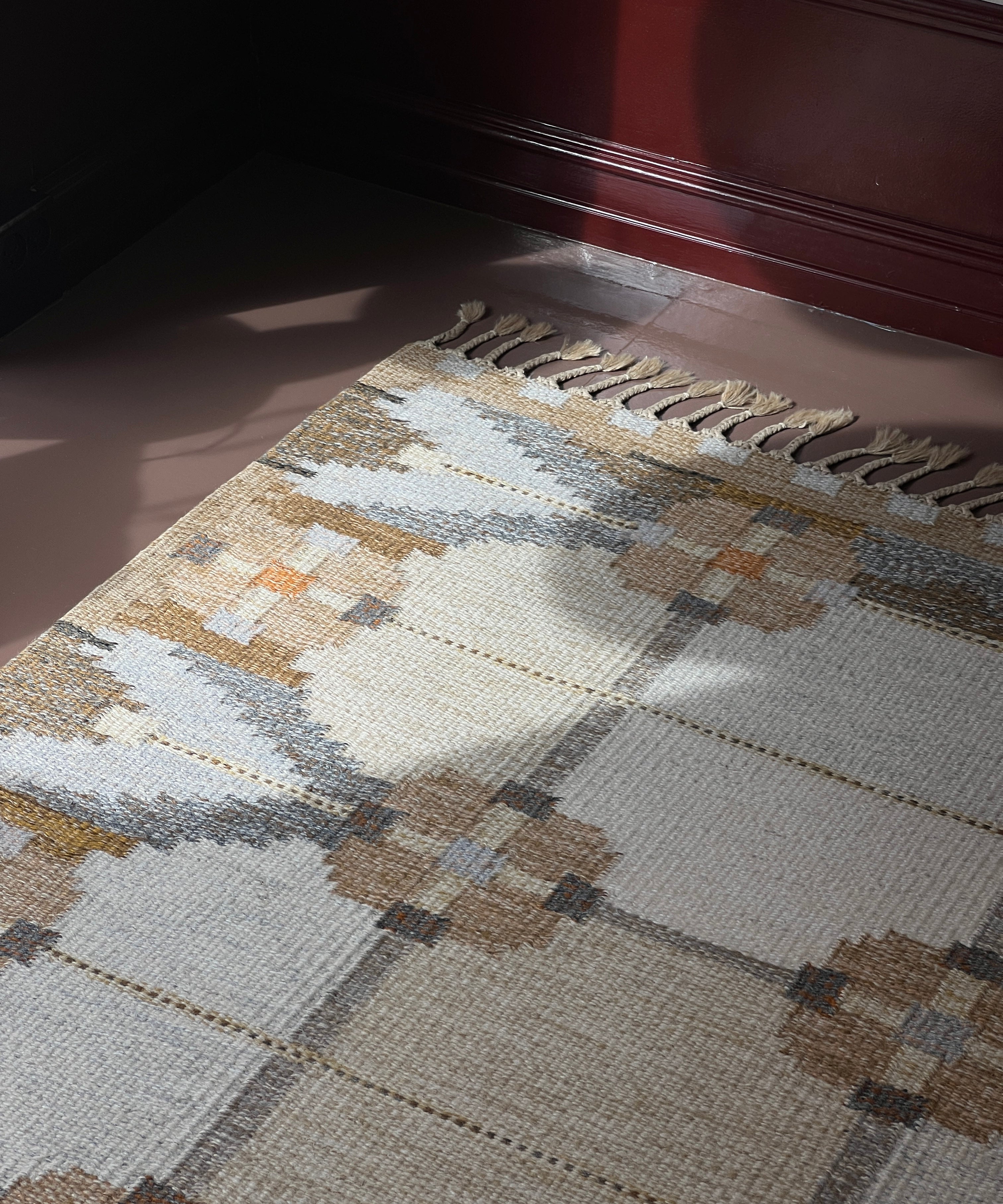Vintage flat weave rug by Ingegerd Silow (IS)