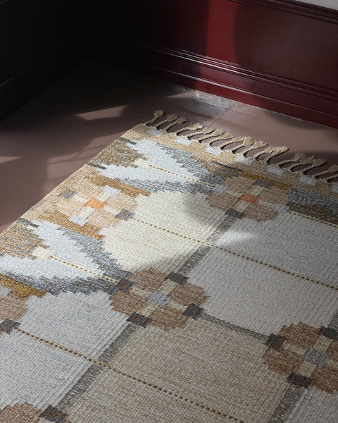 Vintage flat weave rug by Ingegerd Silow (IS)