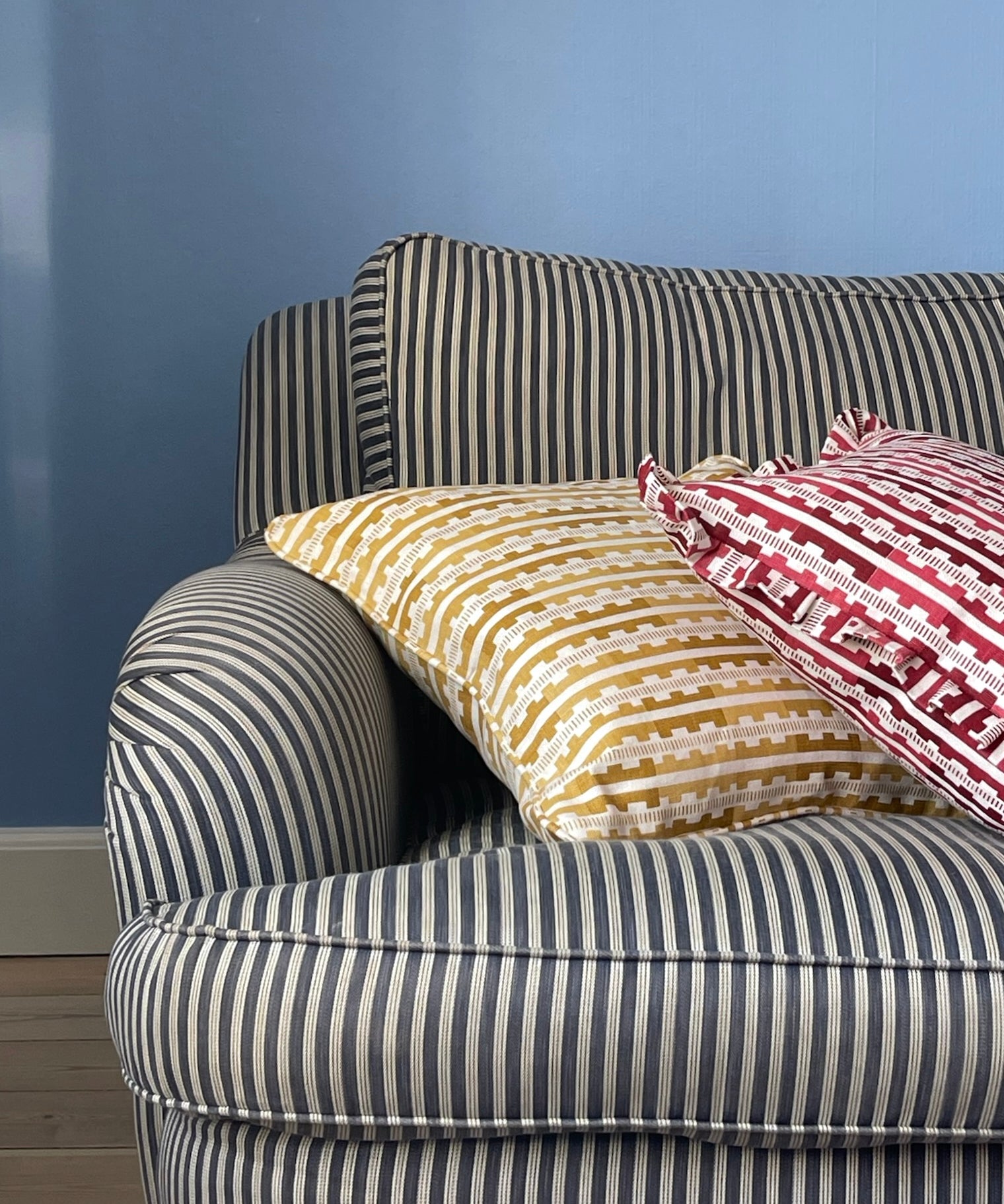 Marianne cushion - Saffron