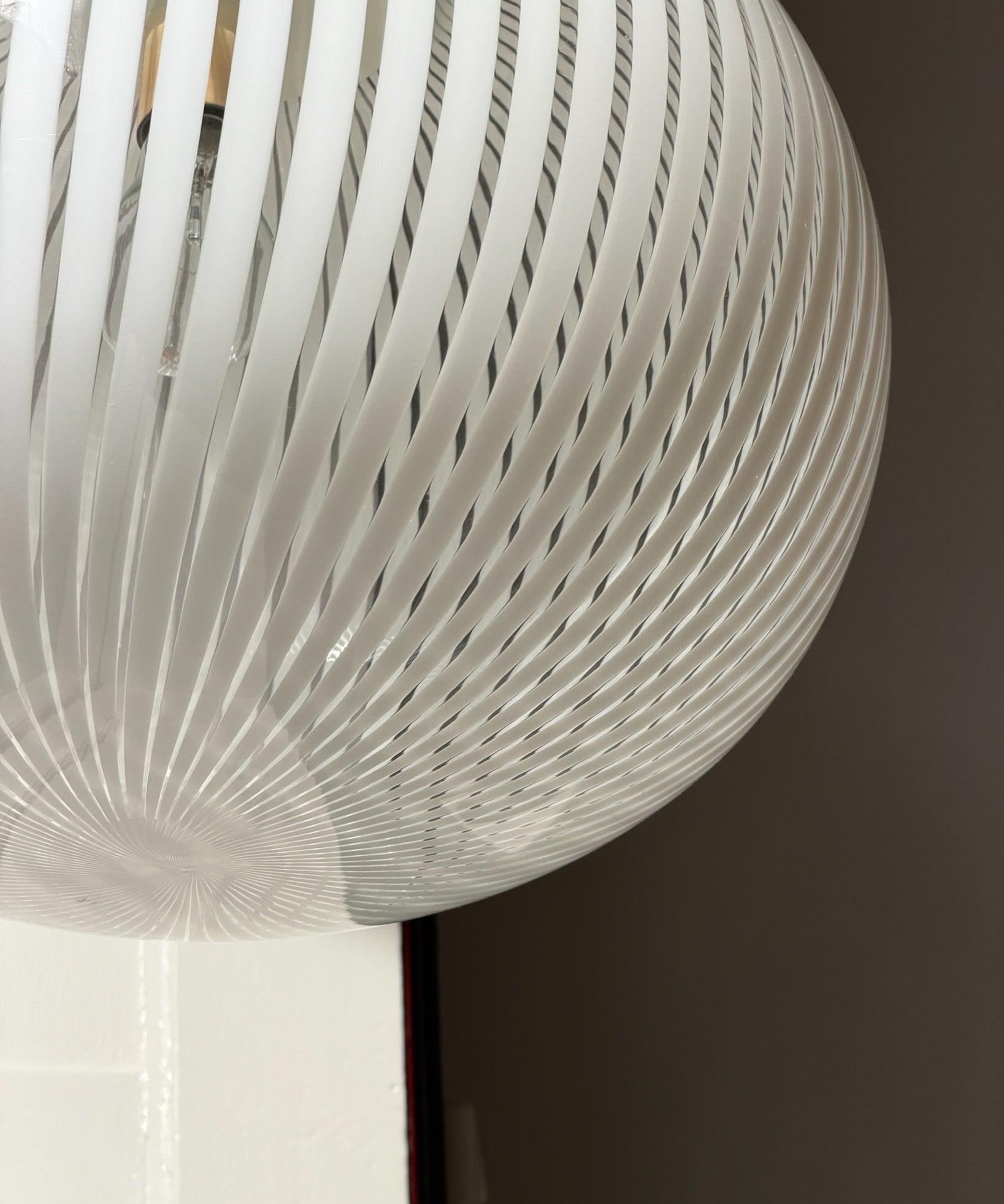 Vintage oval clear/white Murano ceiling lamp (D42)