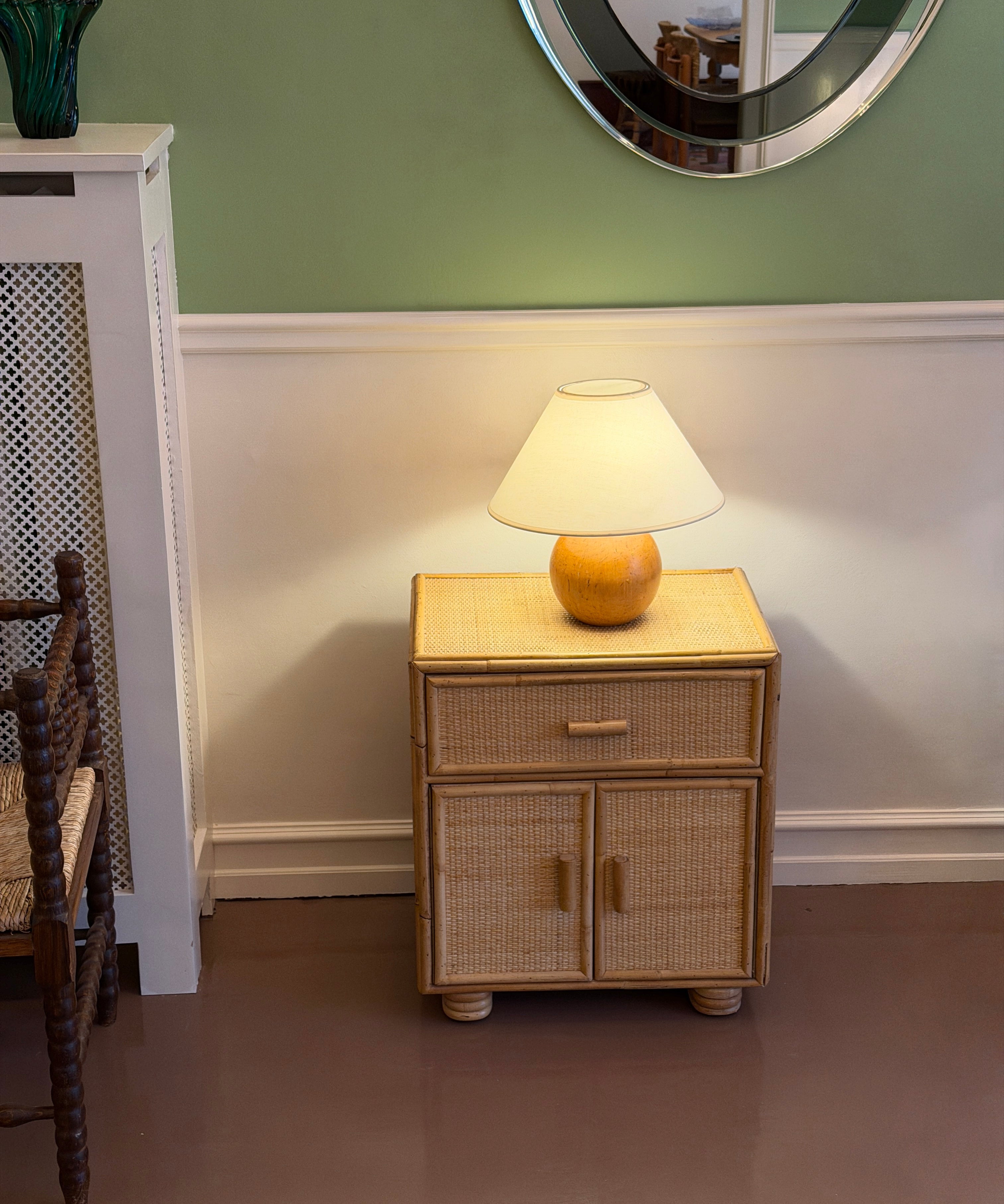 Vintage rattan side table/nightstand