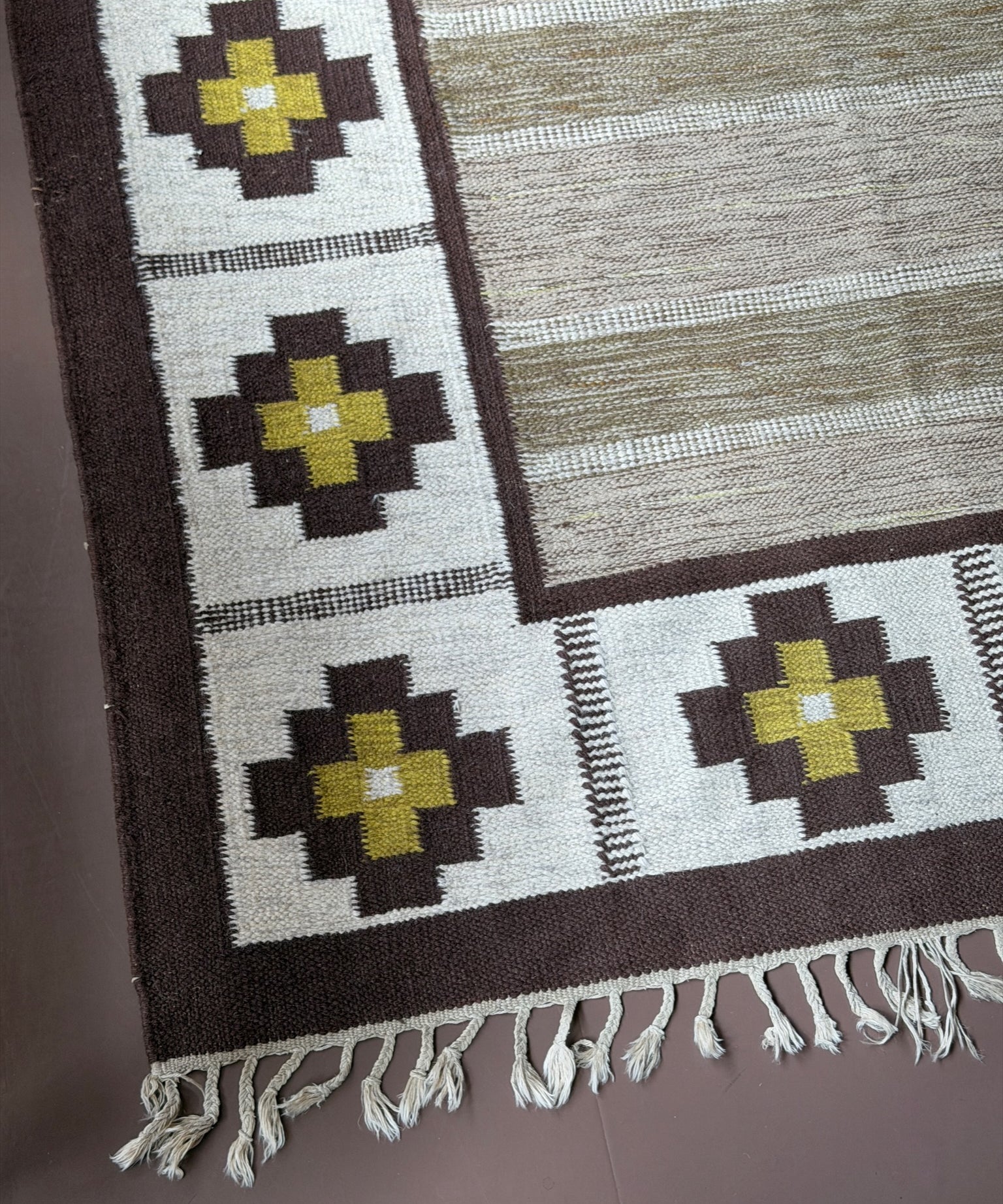 Vintage beige/brown/yellow flat weave rug