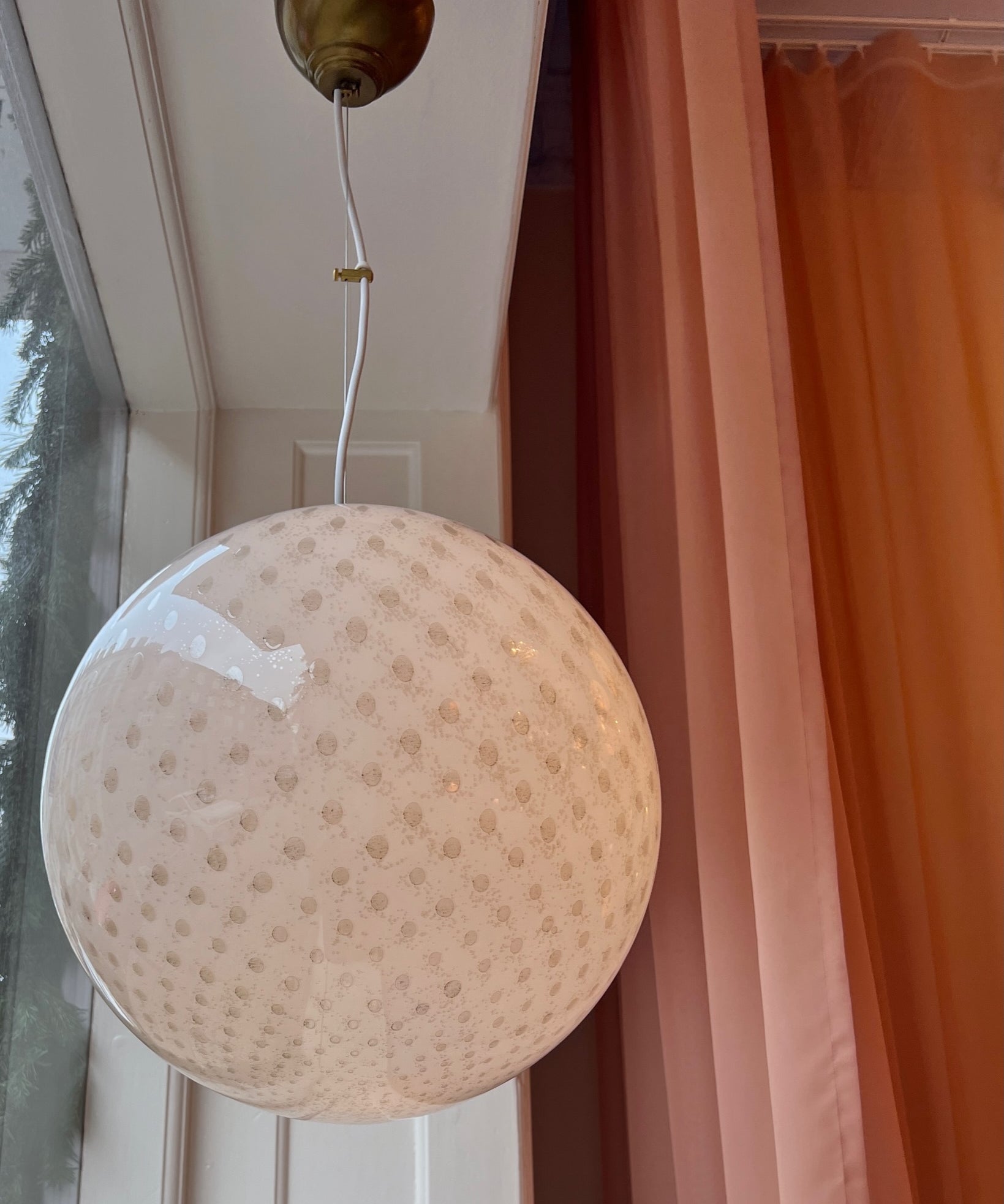 Vintage round white/black dotted Murano ceiling lamp (D40)