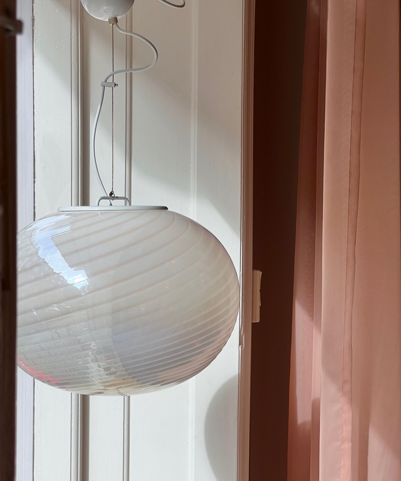 Vintage oval iridescent white swirl Murano ceiling lamp (D45)