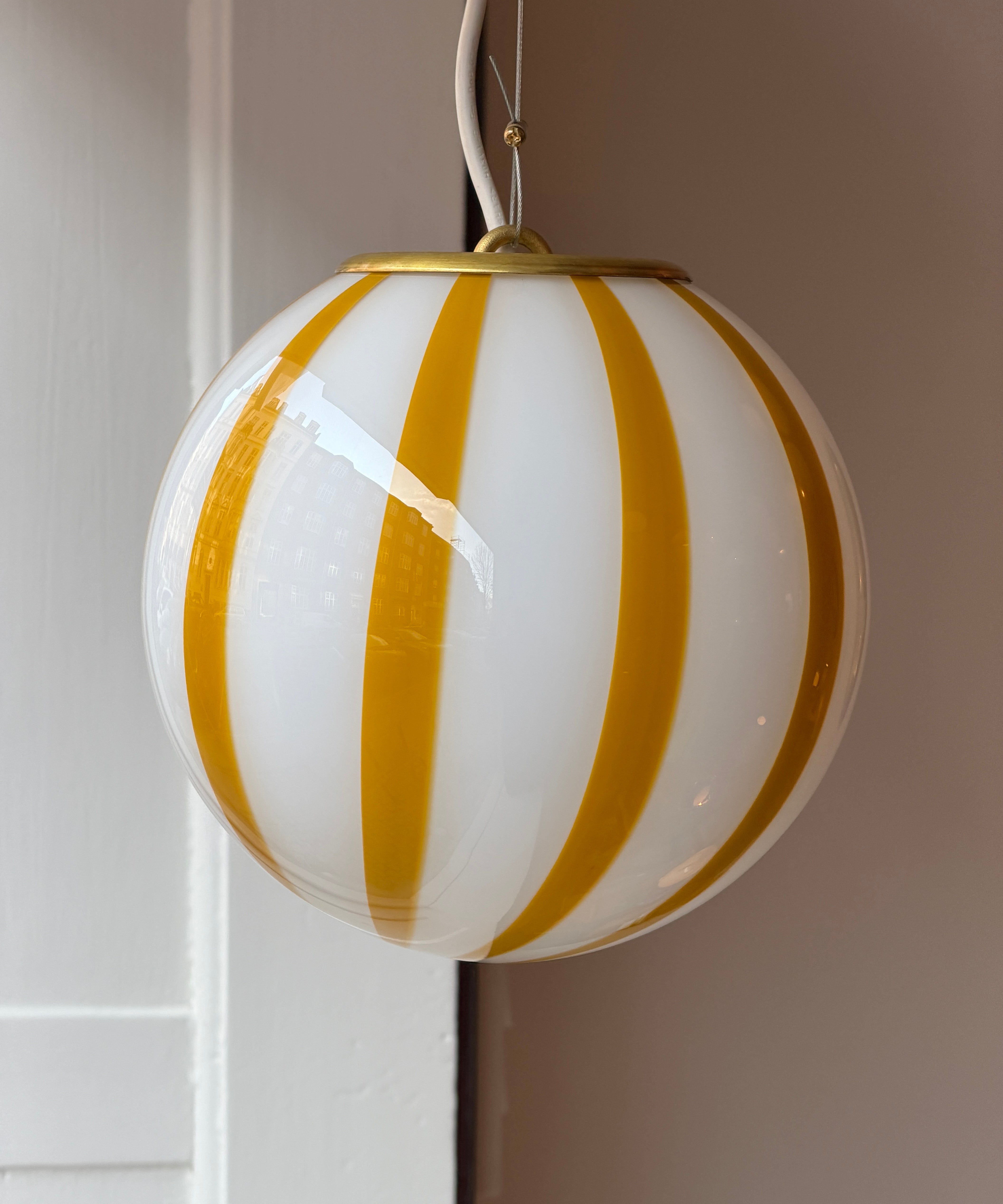 Candy ceiling lamp - Amber vertical stripes (D20)
