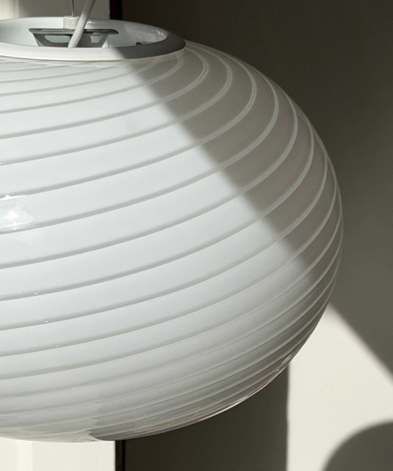 Vintage Murano white swirl oval ceiling lamp (D40)