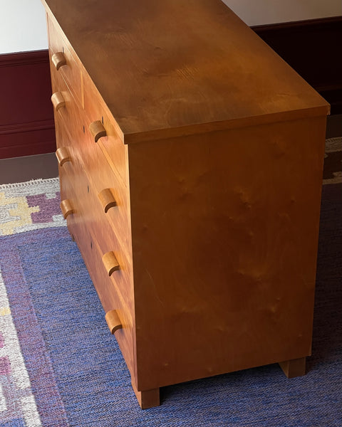 Vintage wooden chest of drawers