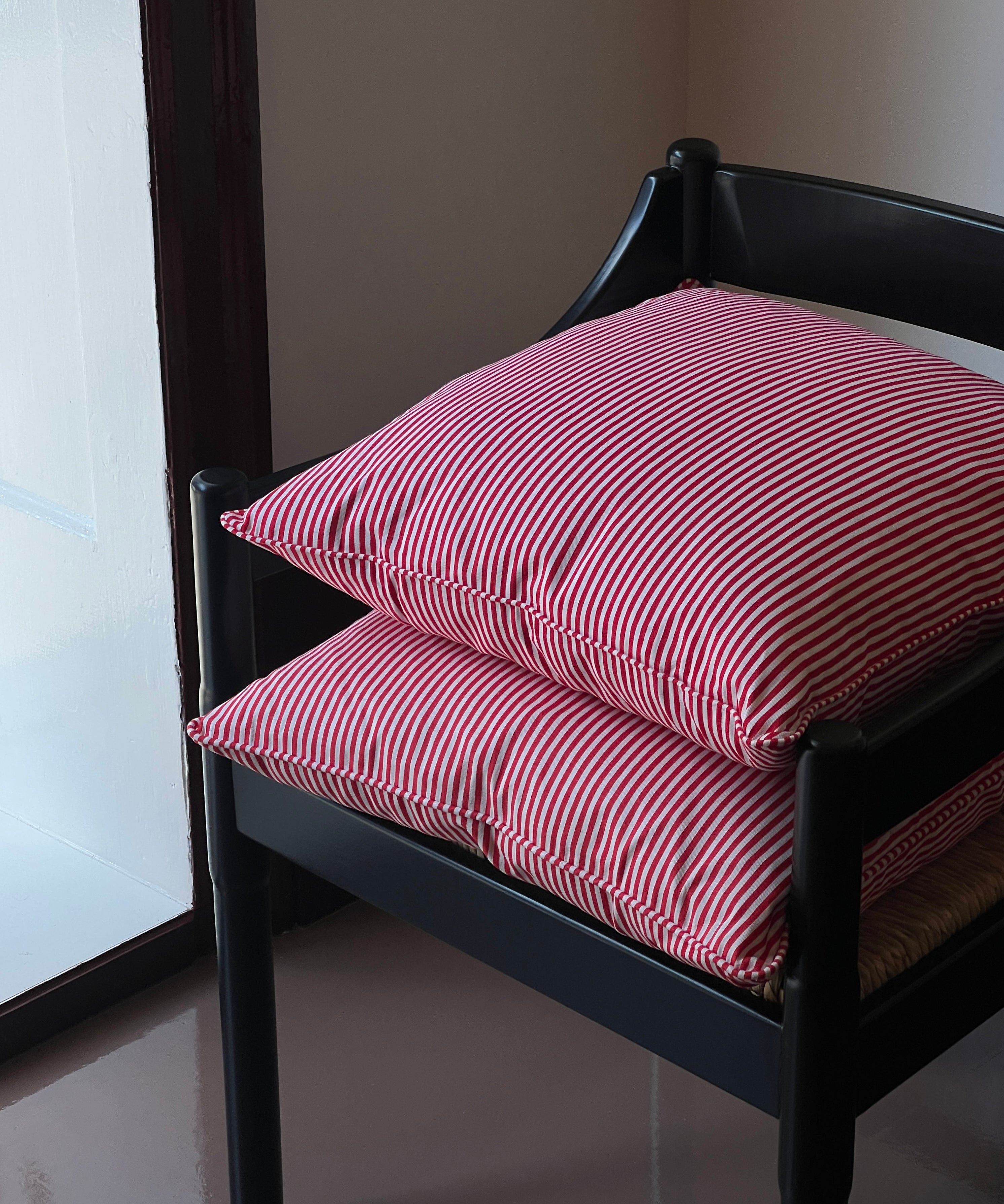 Bespoke cushion (red/white)