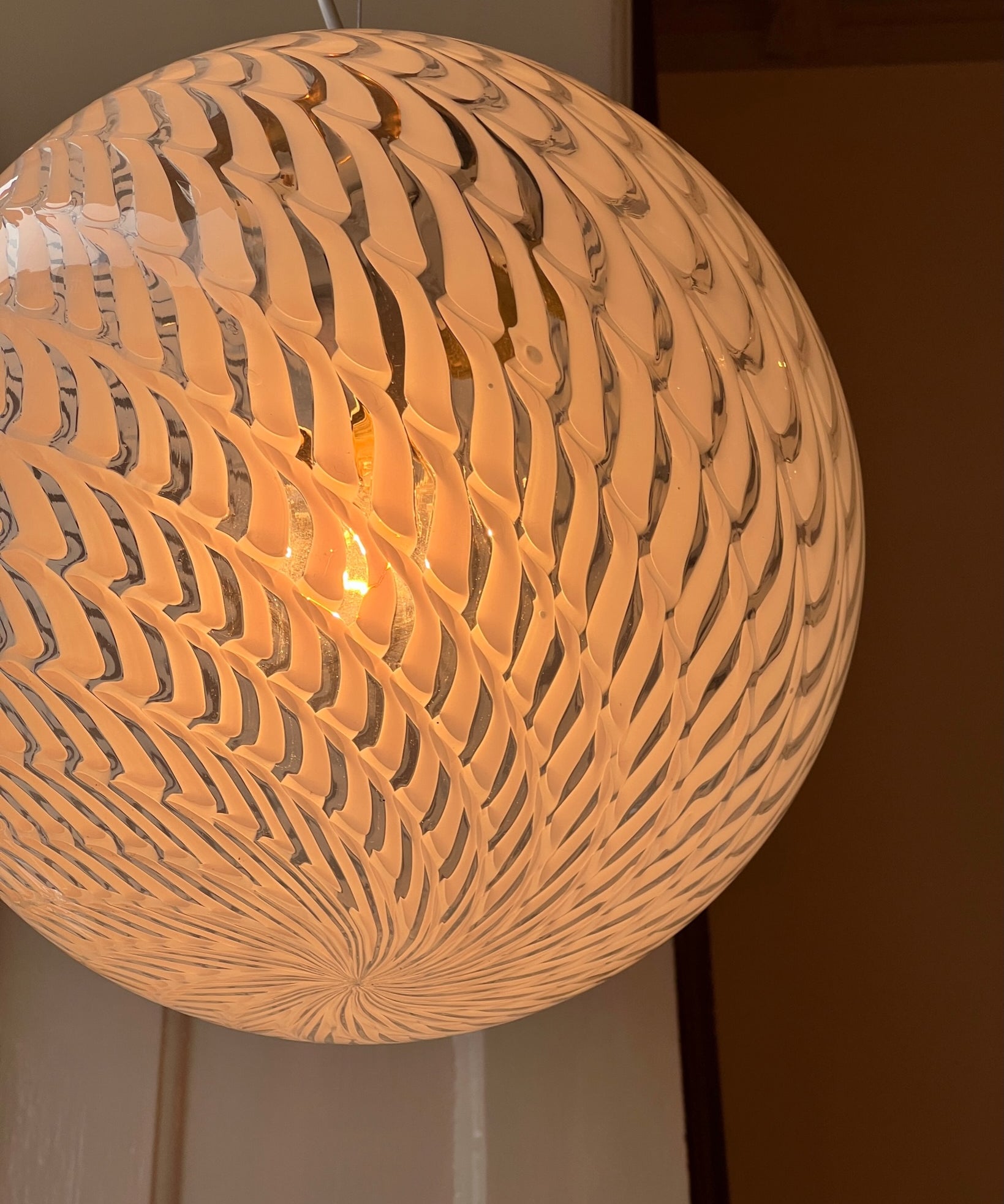 Vintage Murano white vertical pattern ceiling lamp (D30)