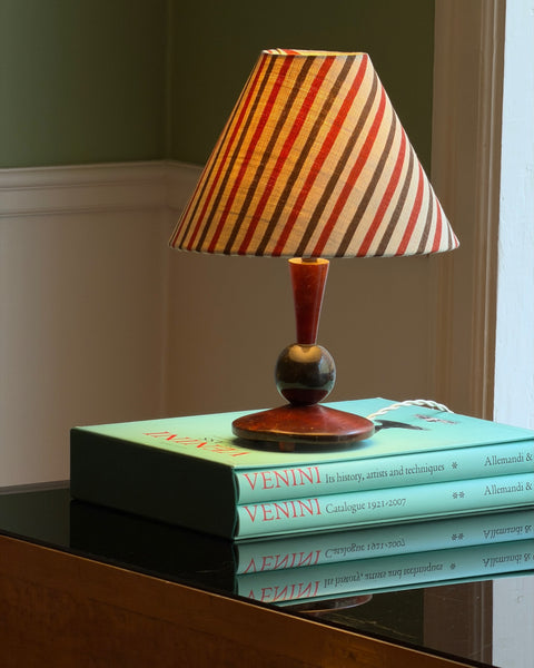 Vintage wooden Art Deco table lamp (incl. lampshade)