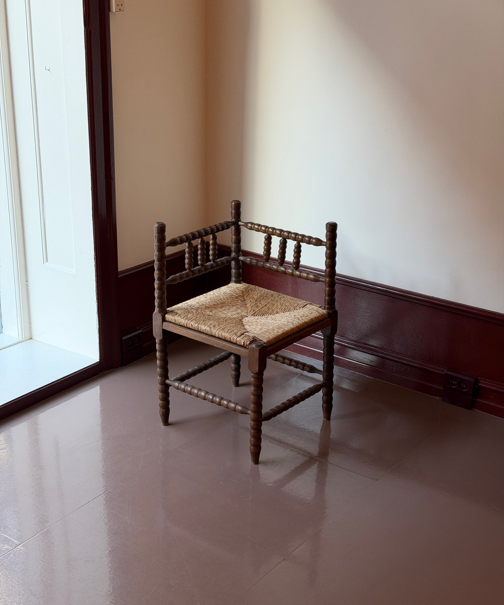 Vintage Bobbin corner chair