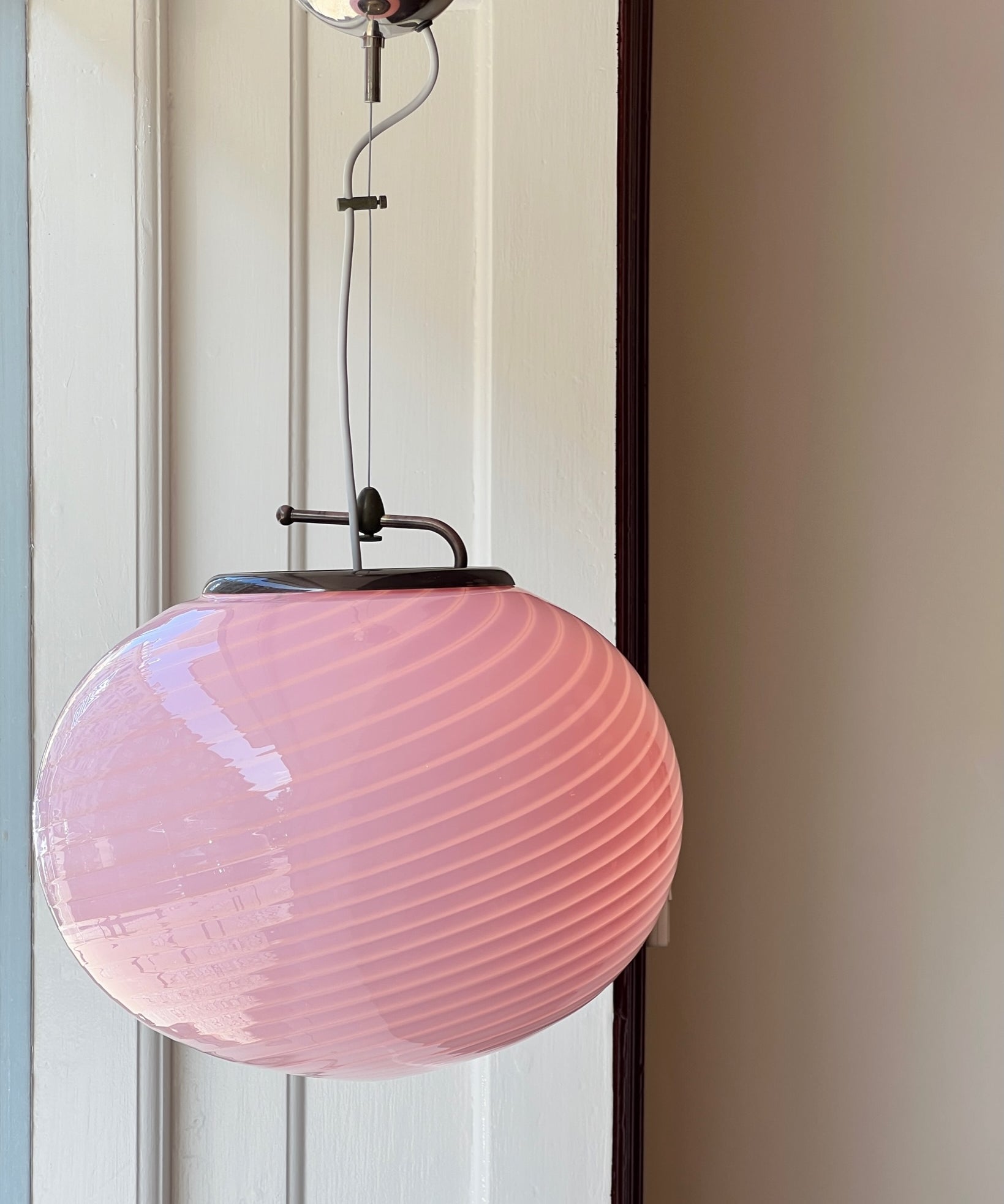 Vintage oval pink swirl Murano ceiling lamp (D40)