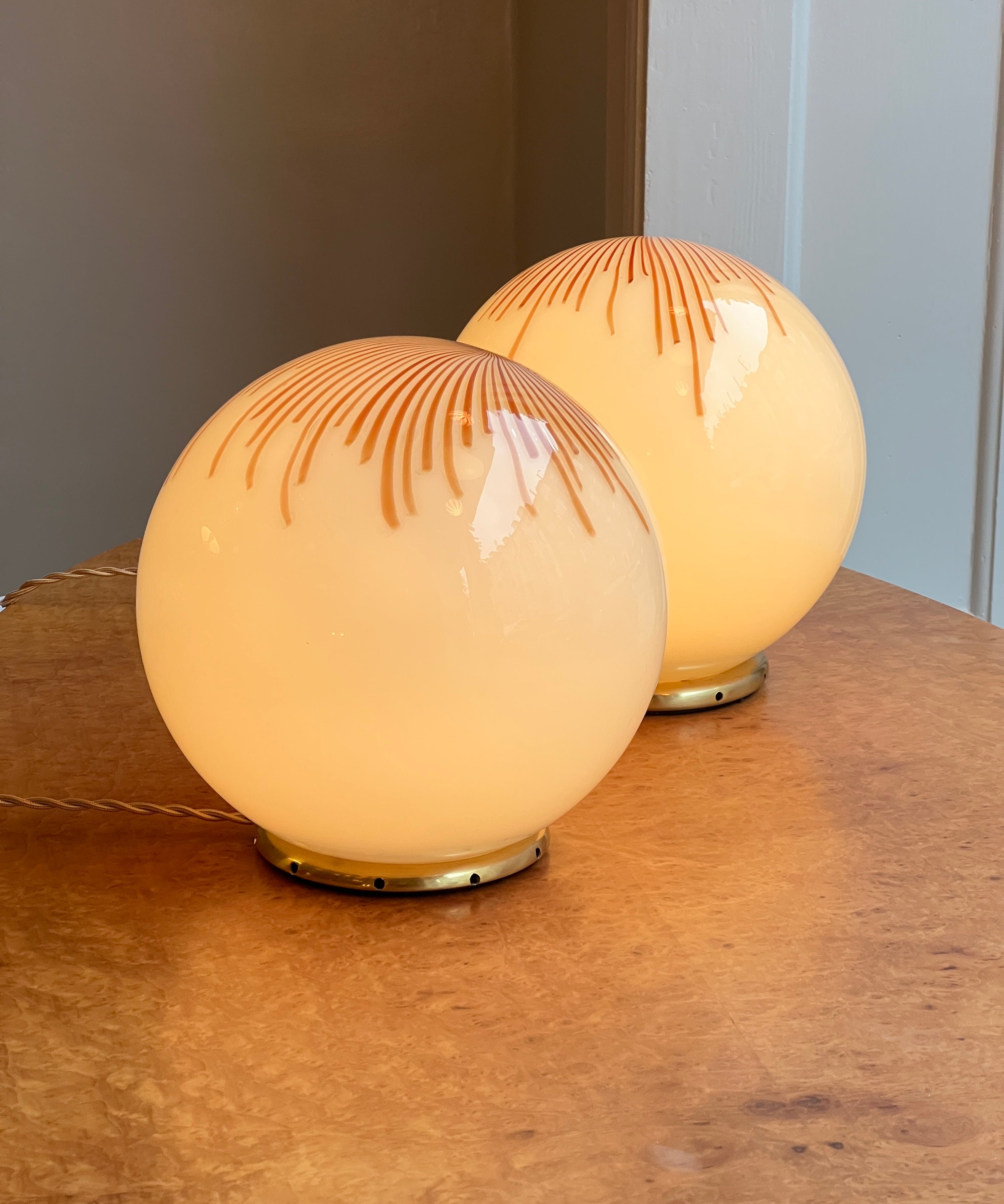 Vintage Ludovico Diaz de Santillana Murano Anemone table lamp (1 available)