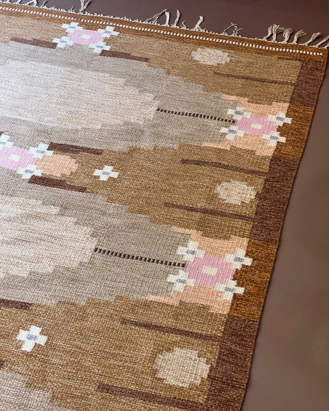 Vintage flat weave rug by ILS