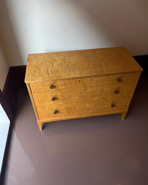 Vintage wooden chest of drawers