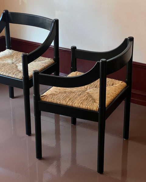 Carimate chair by Vico Magistretti - Black