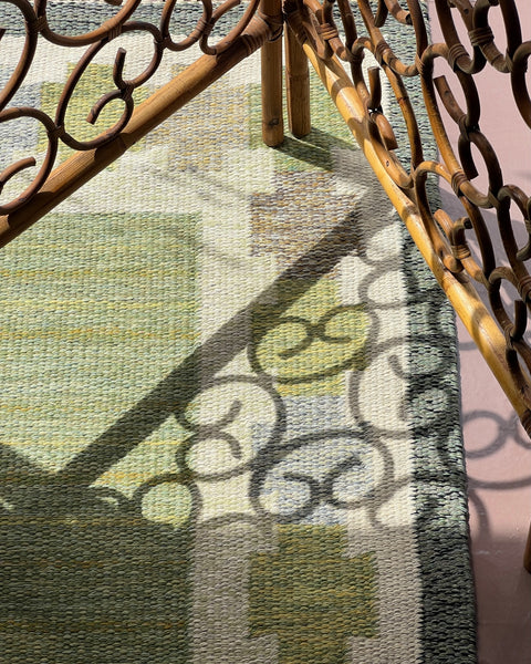 Vintage woven rattan room divider screen/paravant