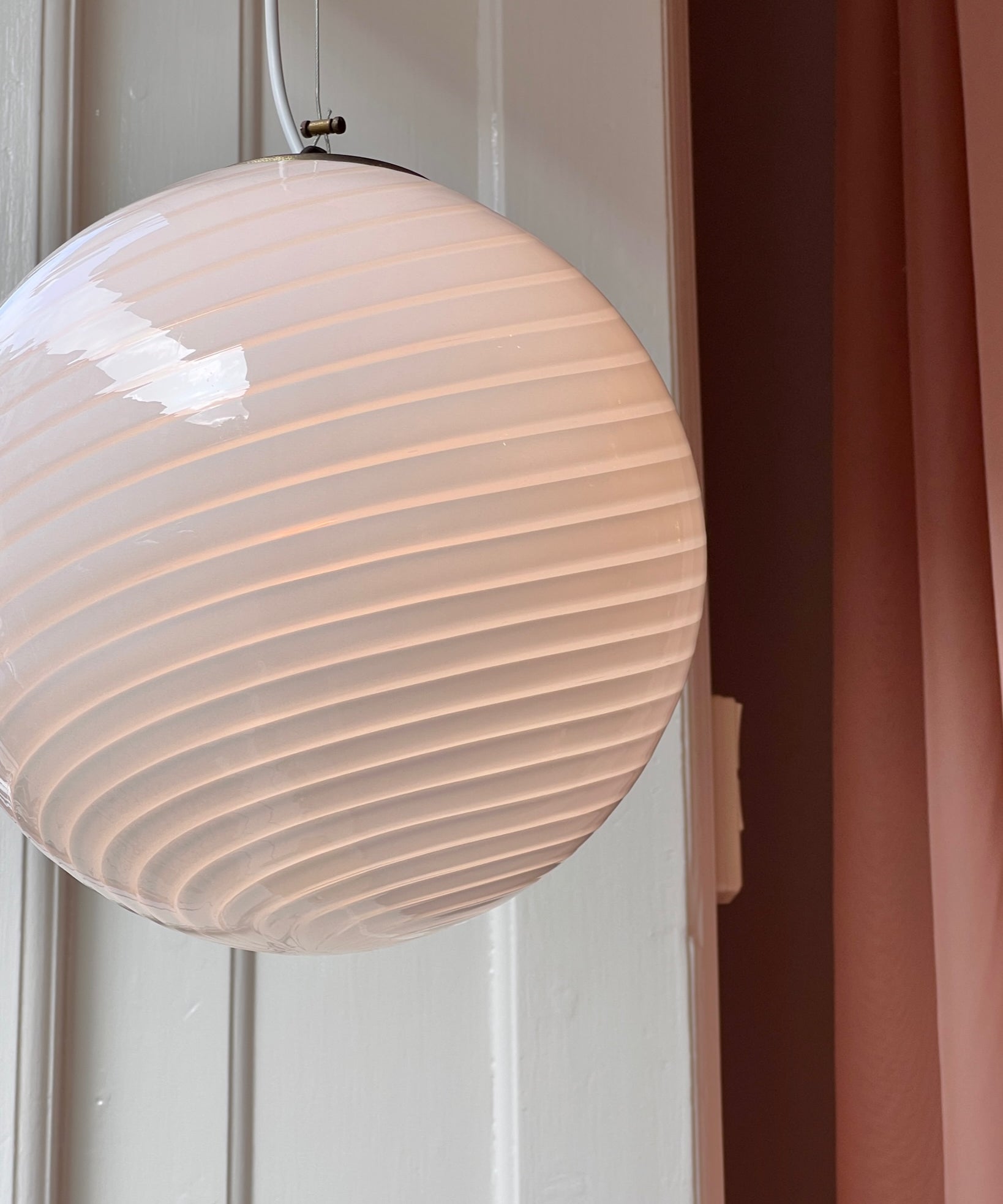 Vintage Murano white swirl ceiling lamp (D40)