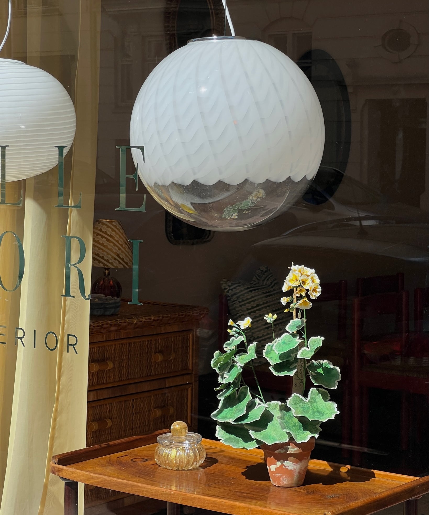 Vintage white clear Murano ceiling lamp (D40)