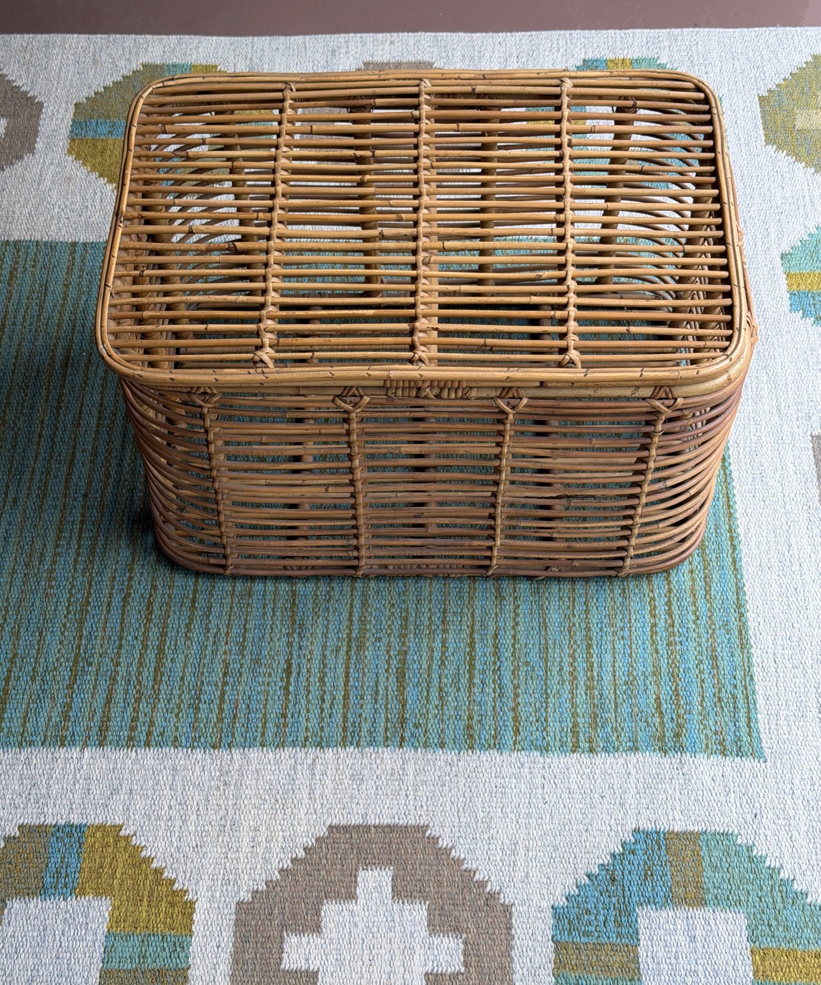 Vintage rattan chest