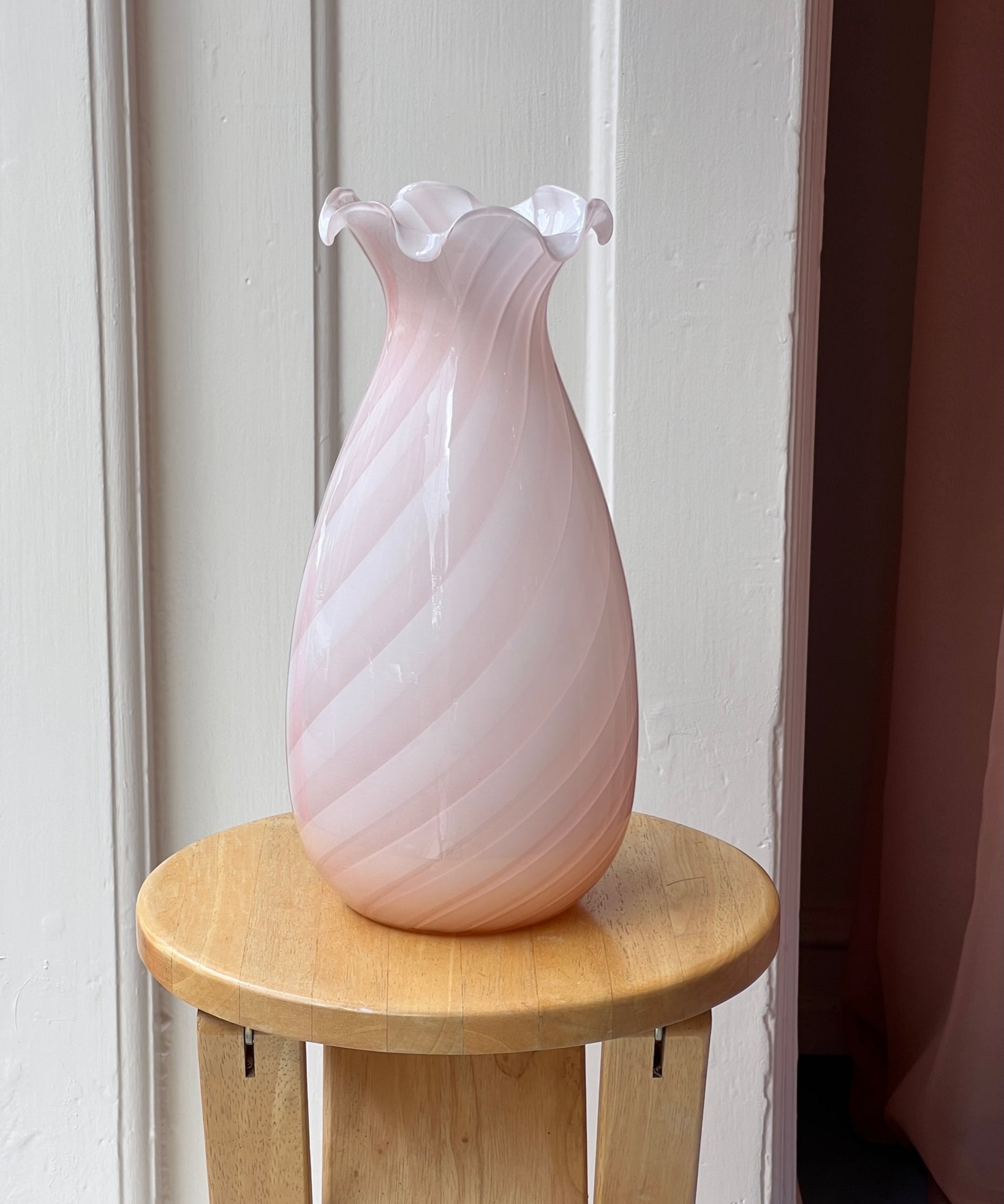 Vintage pink swirl Murano vase