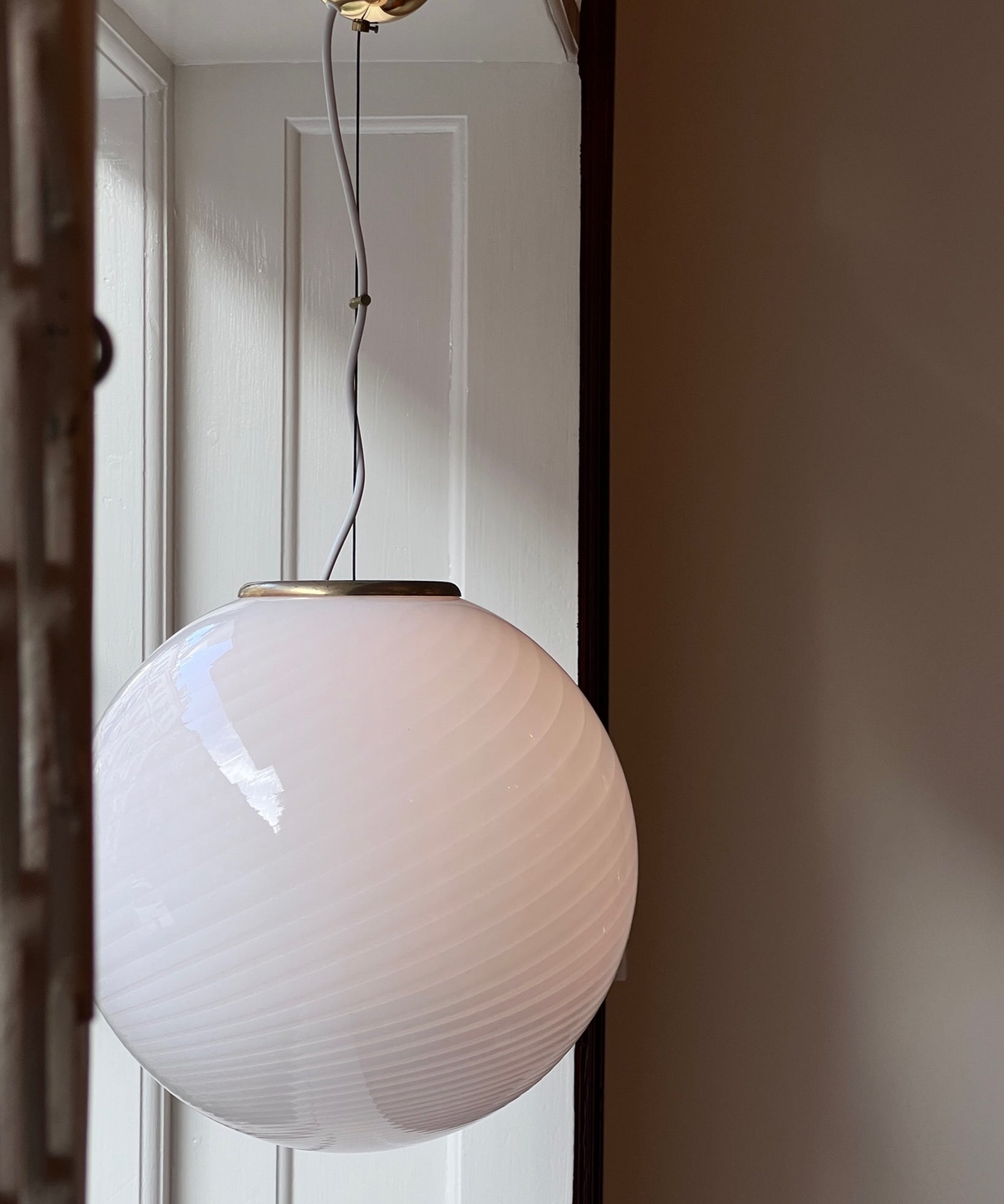 Vintage Murano white swirl ceiling lamp (D50)