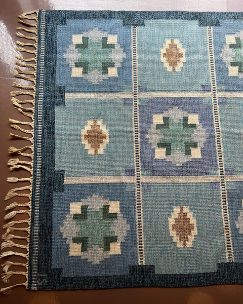 Vintage flat weave rug by Ingegerd Silow (IS)