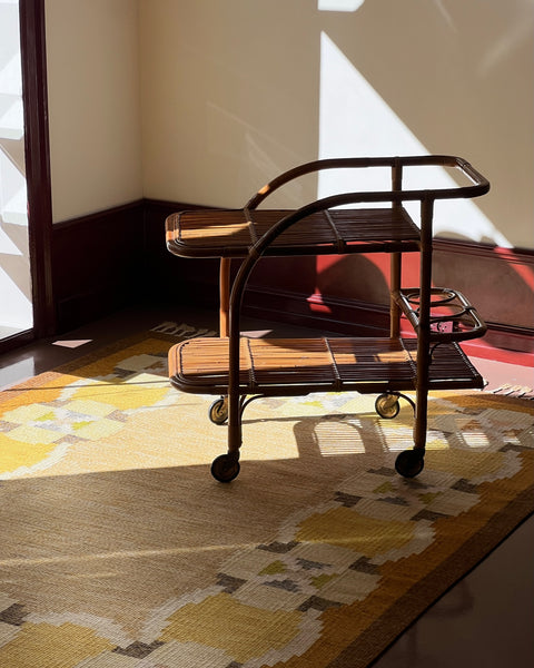Vintage rattan trolley/table with wheels