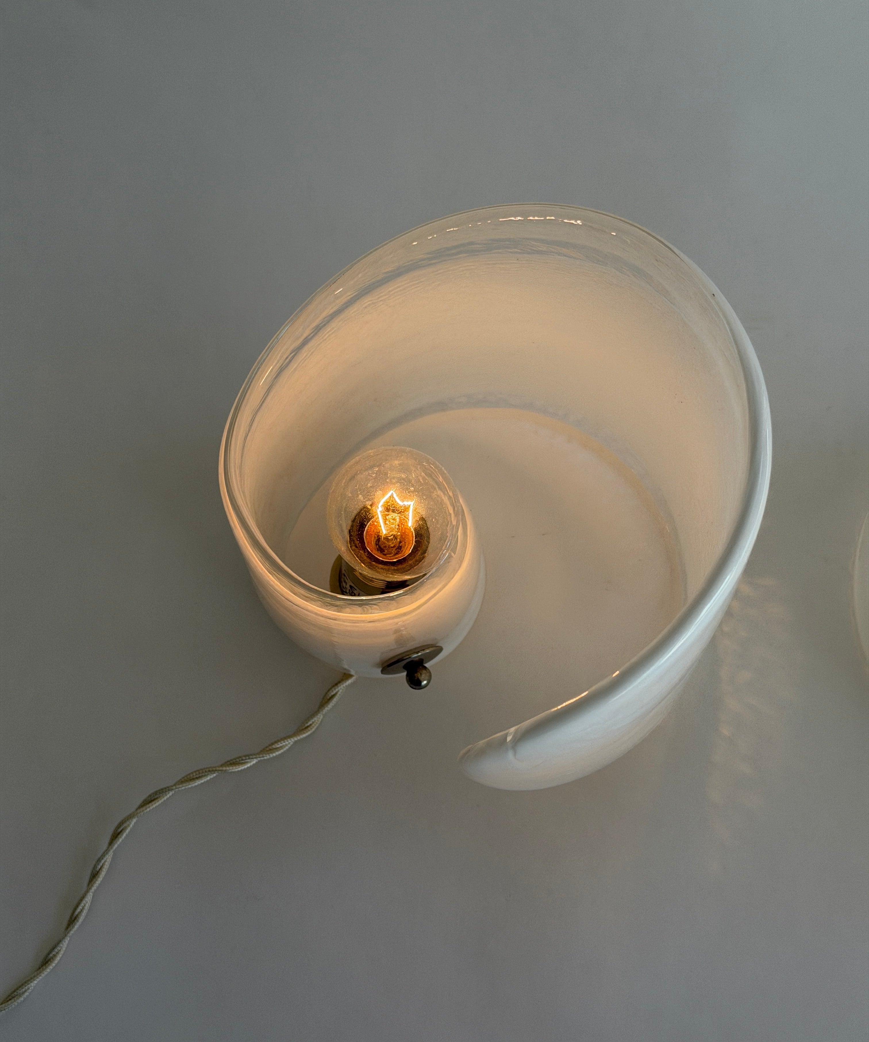 Vintage milky white Murano spiral table lamp