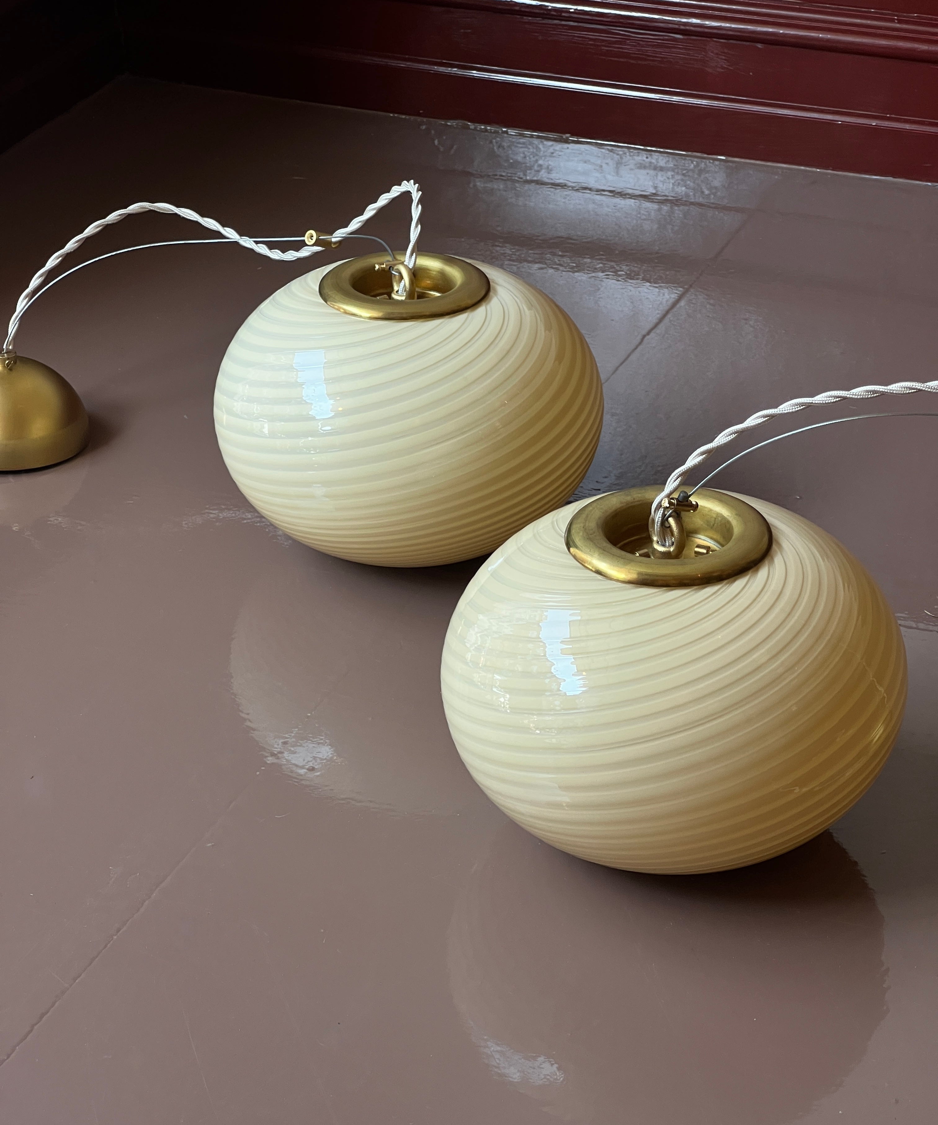 Vintage yellow swirl Murano oval ceiling lamp (D22)