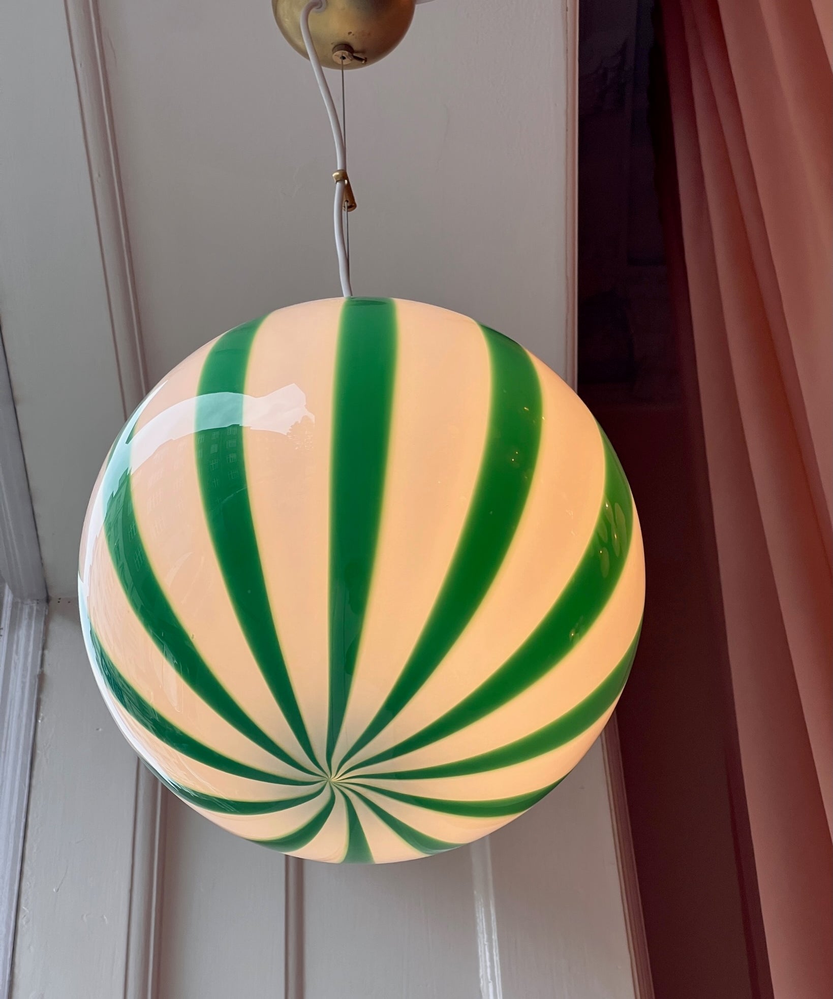 Candy ceiling lamp - Green vertical stripes (D30)