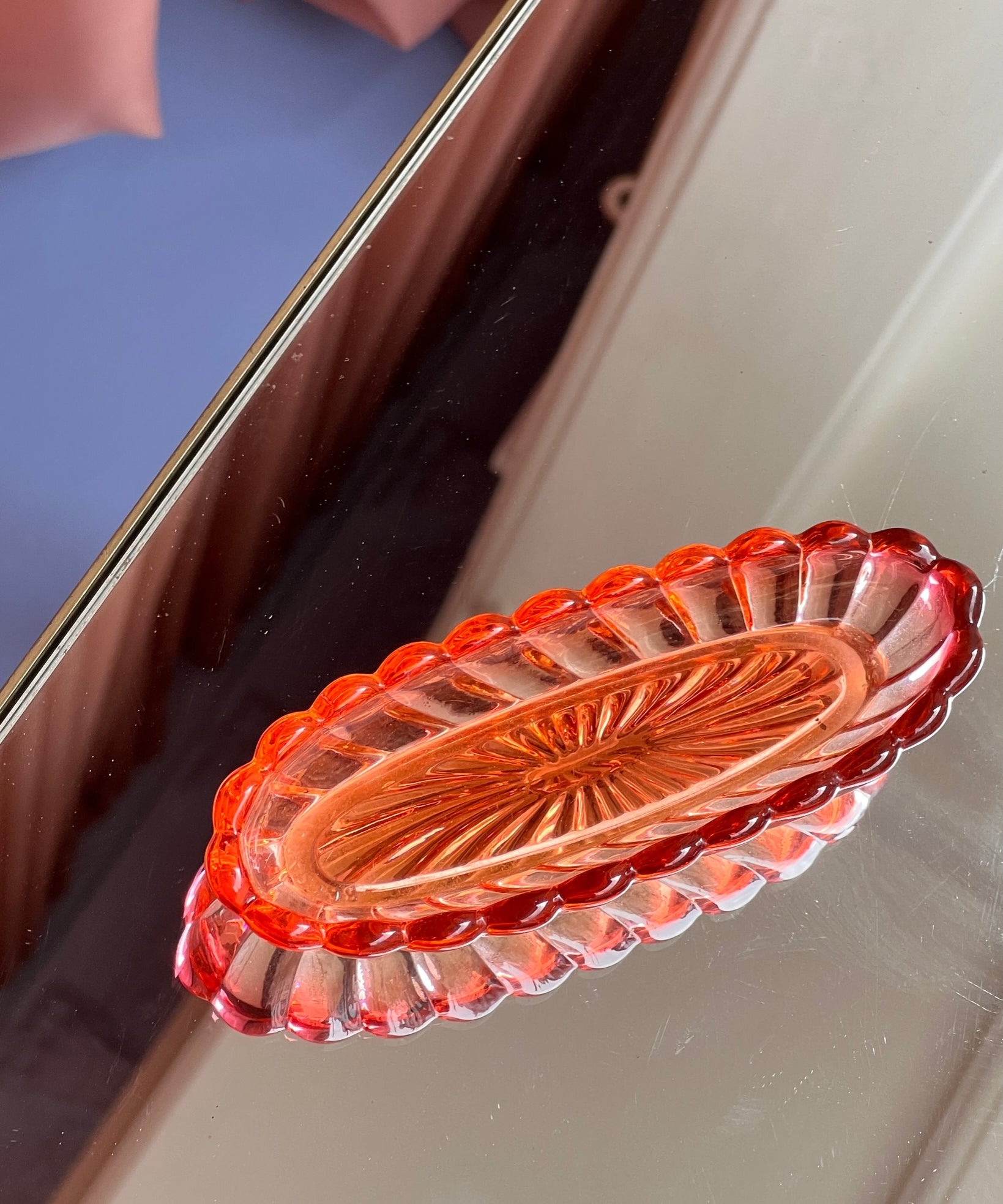 Two-toned red vintage glass bowl