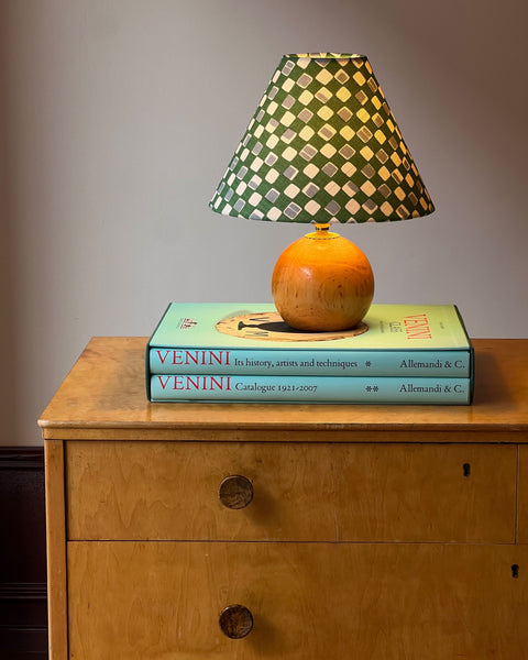 Vintage wooden table lamp (incl. lampshade)