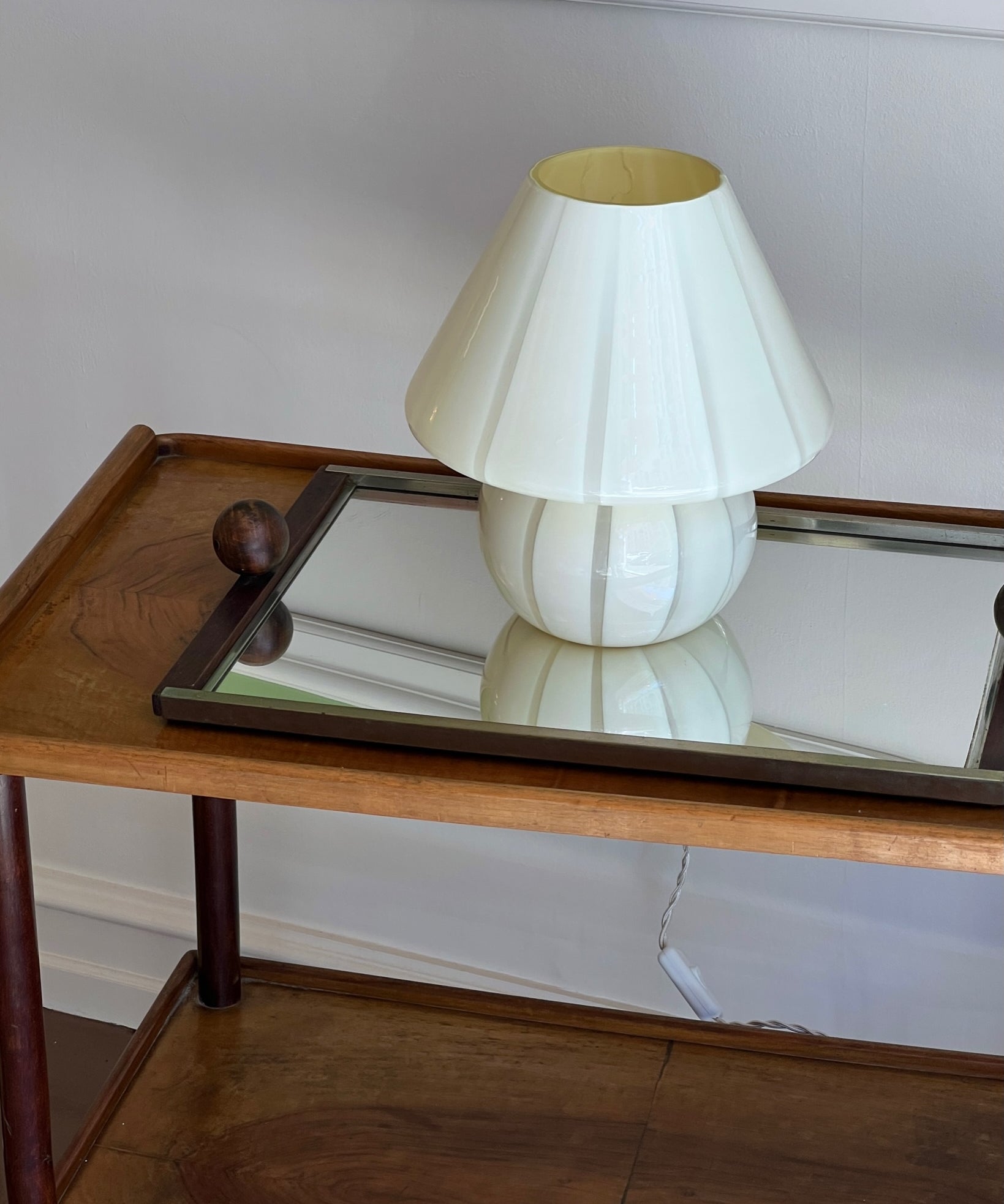 Vintage light yellow vertical striped Murano mushroom table lamp