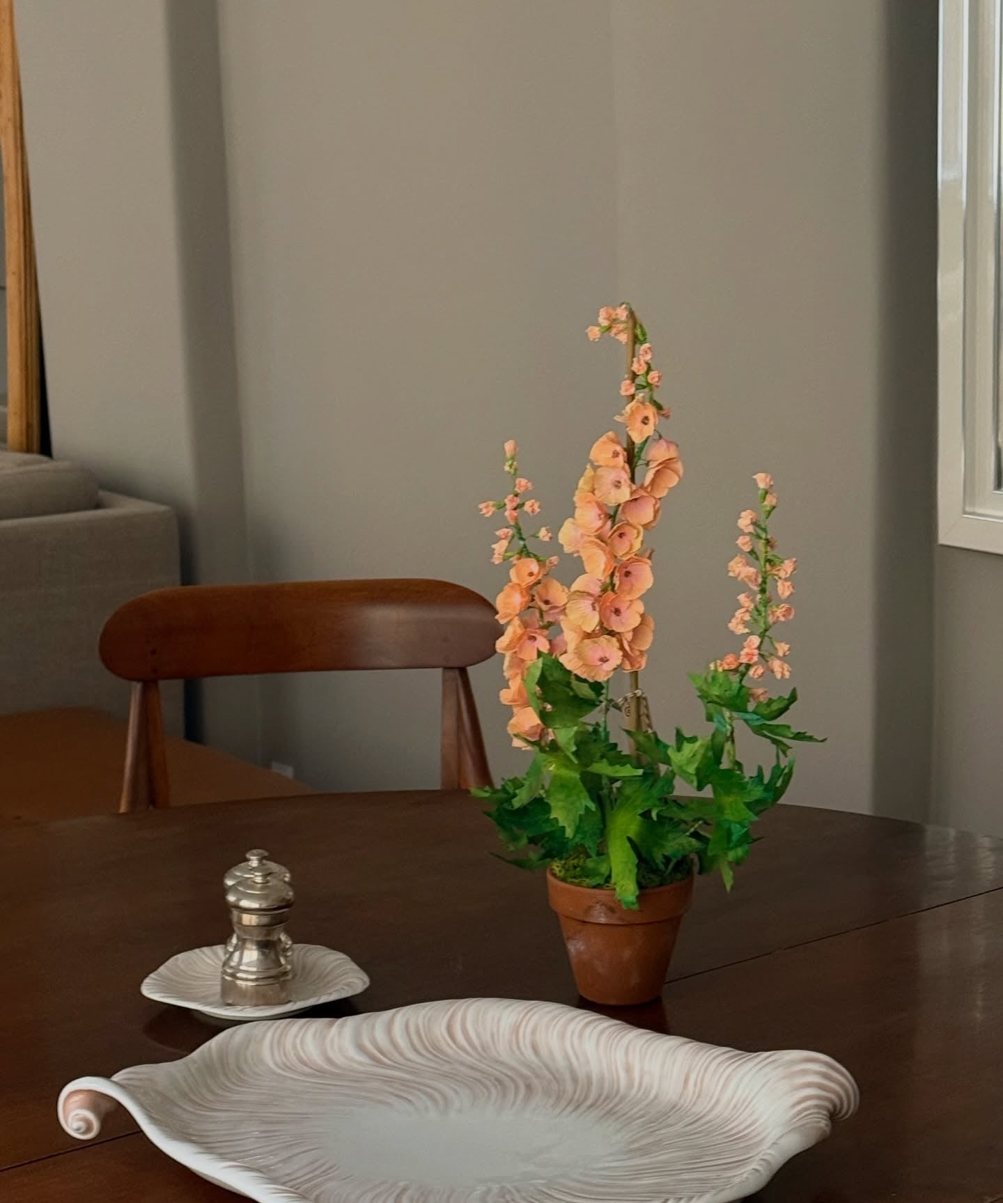 Paper flower 'Pink Delphinium'