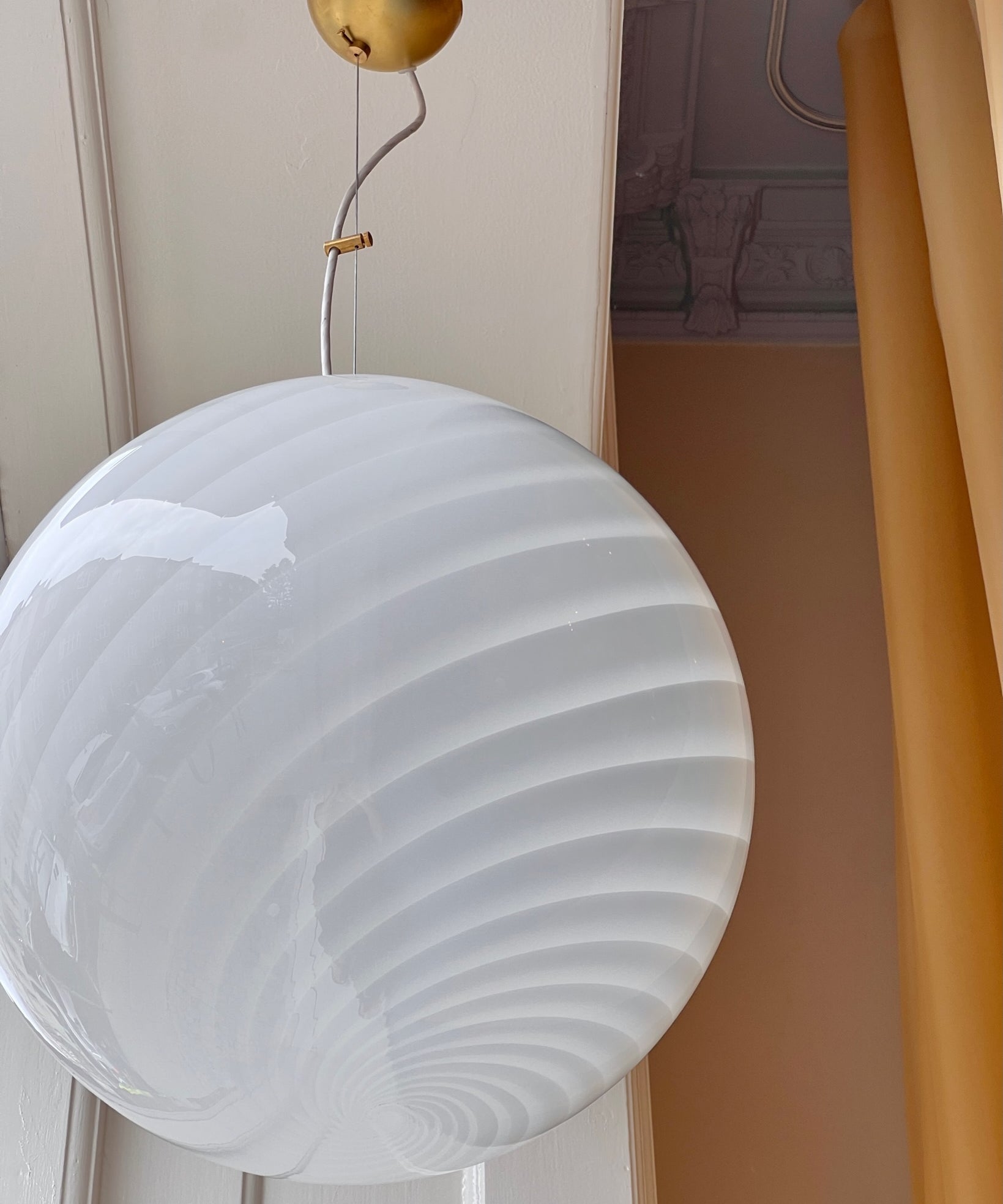 Candy ceiling lamp - White swirl (D40)