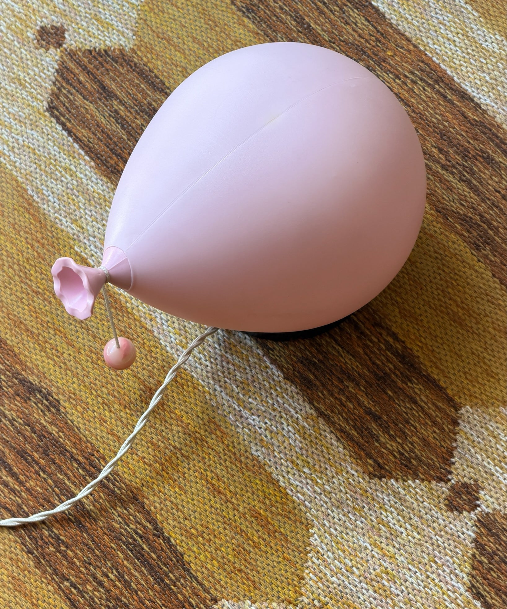 Vintage pink balloon wall lamp by Yves Christin for Bilumen (Small)