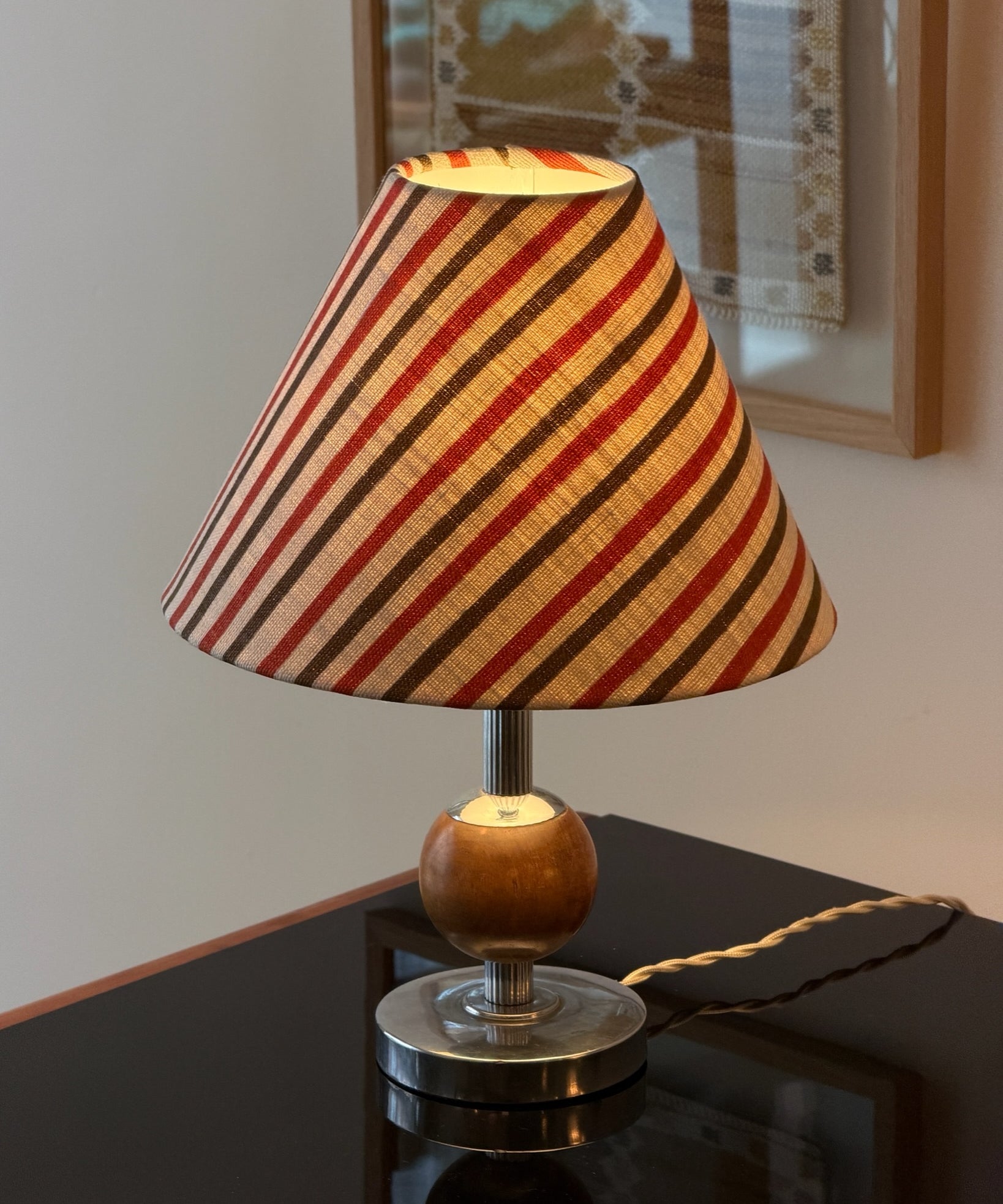 Swedish vintage Art Deco metal and wood table lamp (incl. lampshade)