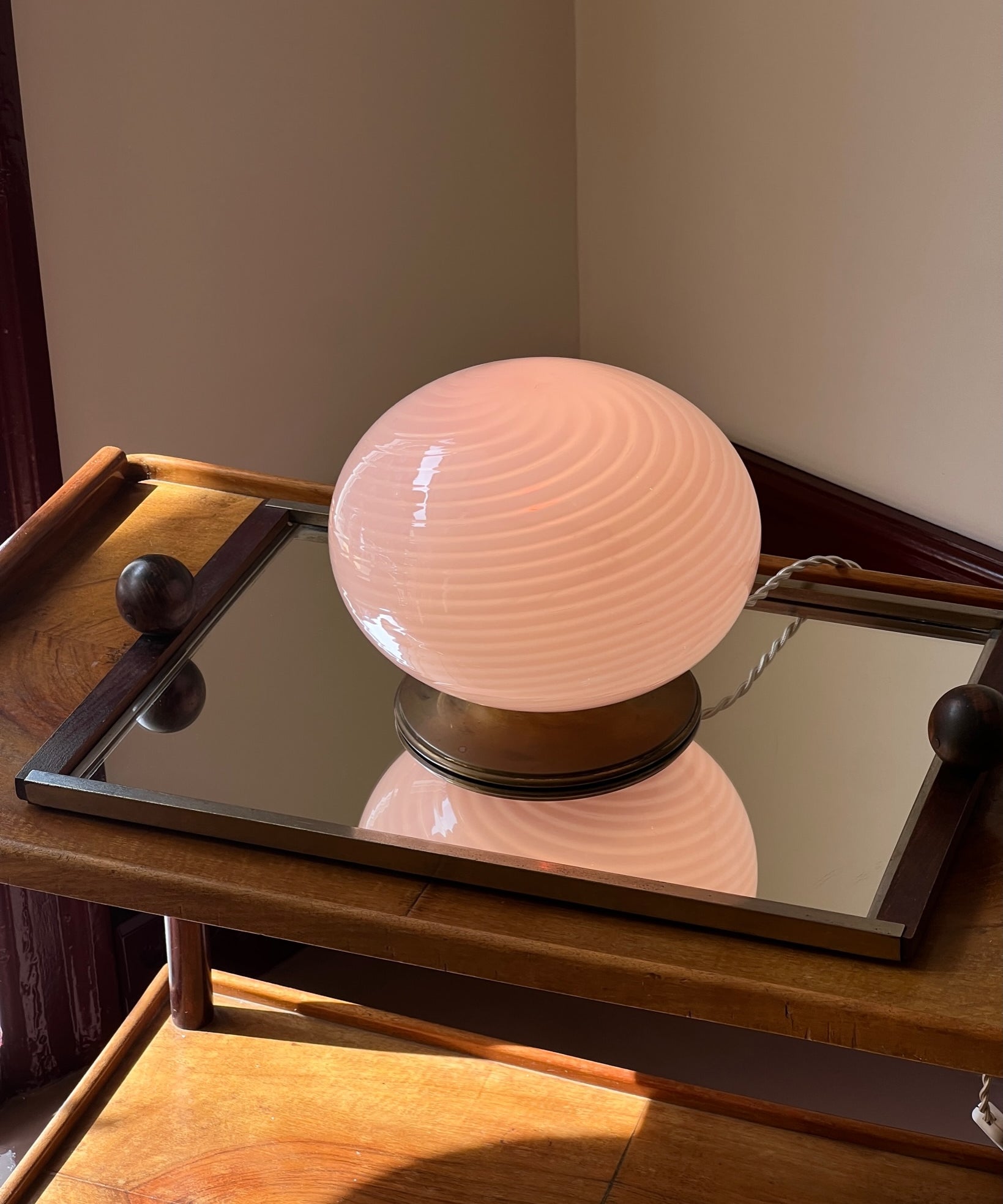 Vintage pink swirl round Murano table lamp