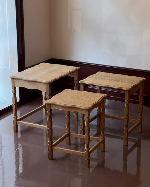 Vintage wooden side table (medium)