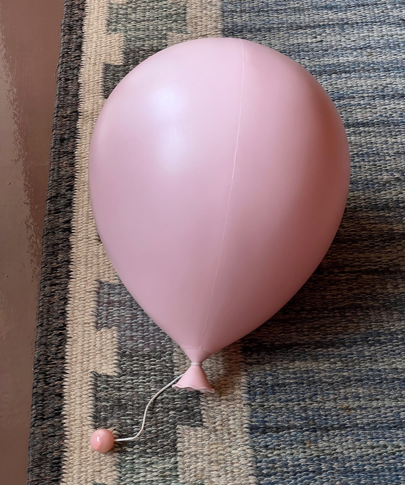 Vintage pink balloon wall lamp by Yves Christin for Bilumen (Medium)