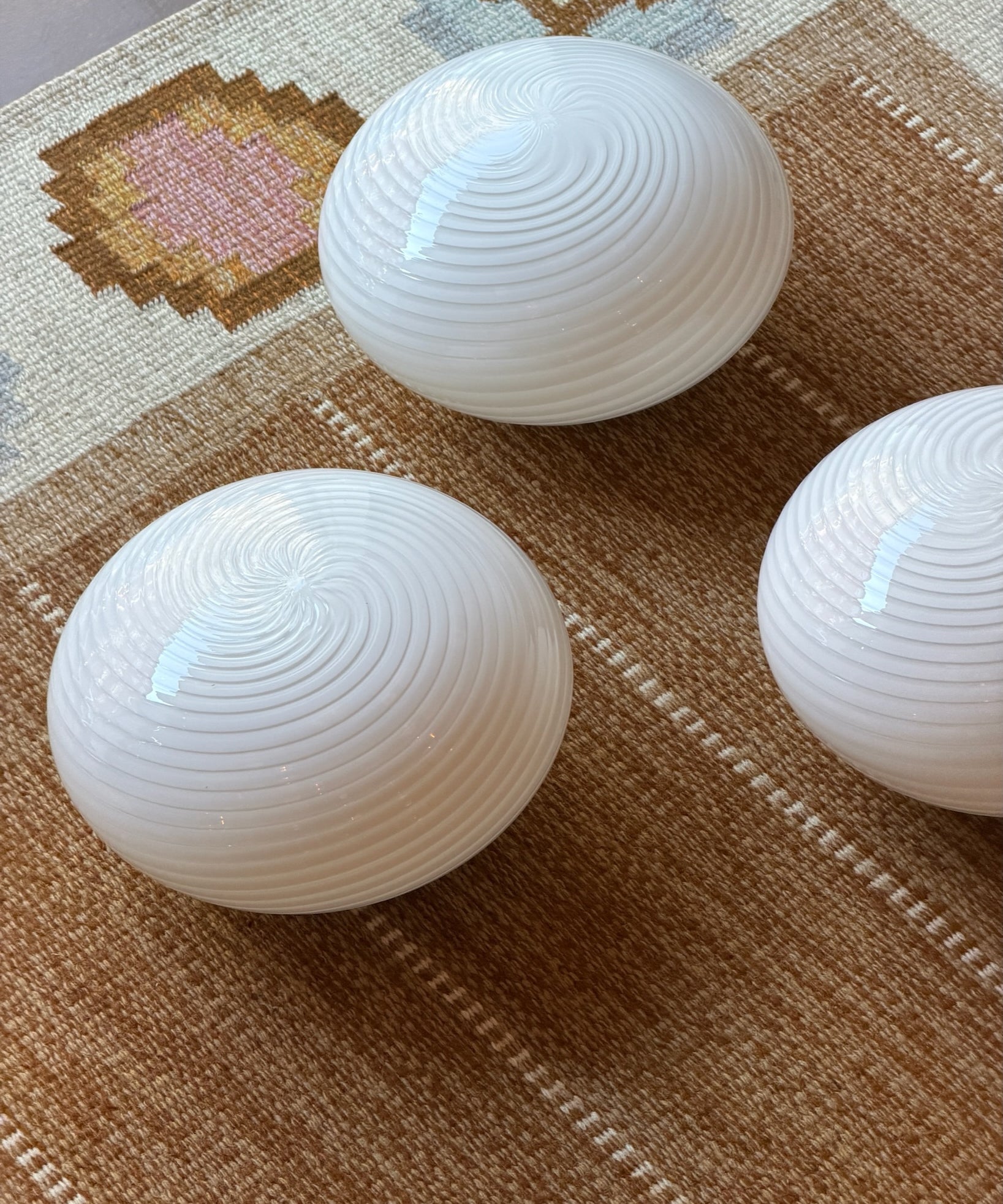 Vintage Murano white swirl ceiling/wall lamp (D28) (2 available)