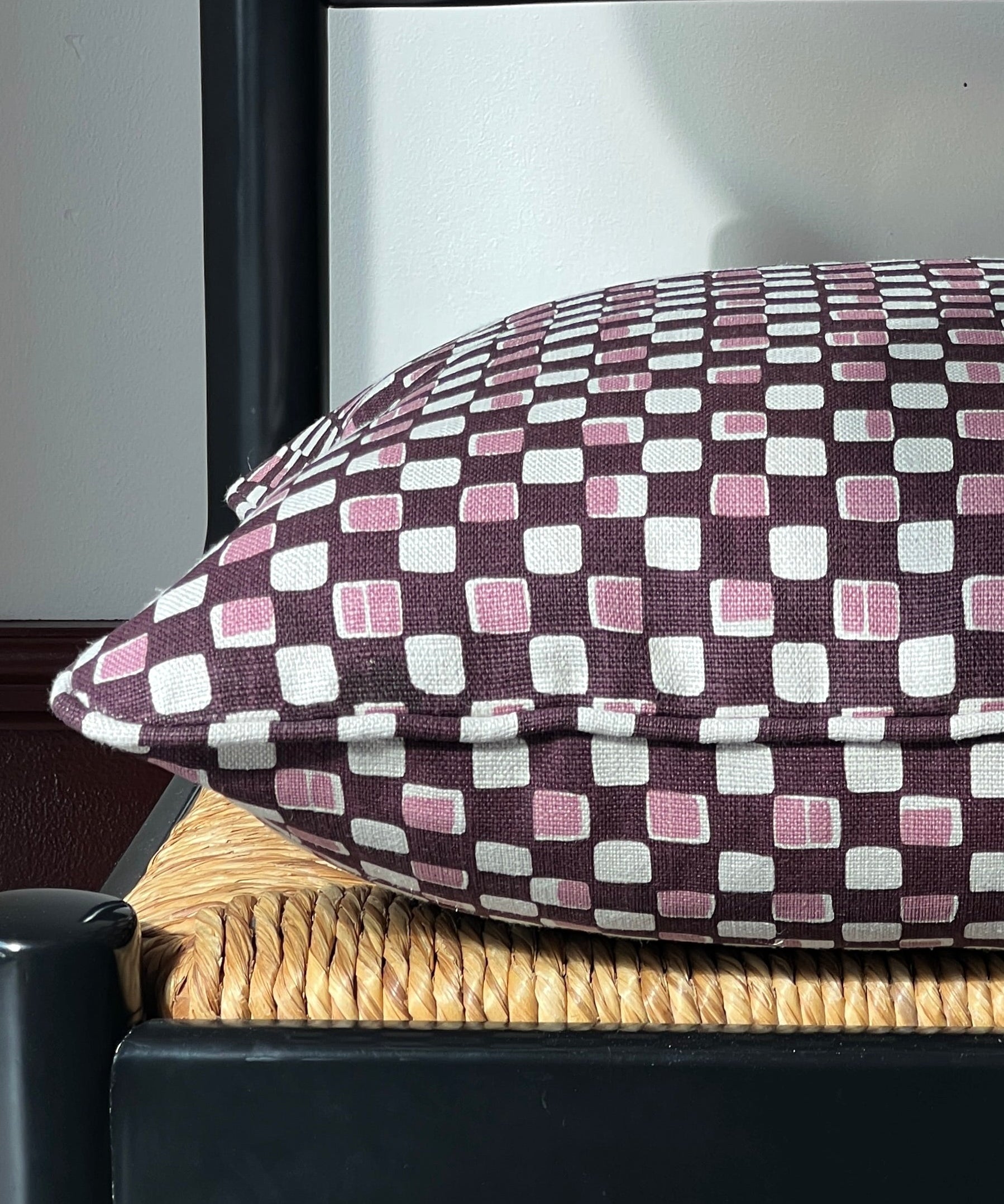 Faye cushion - Plum