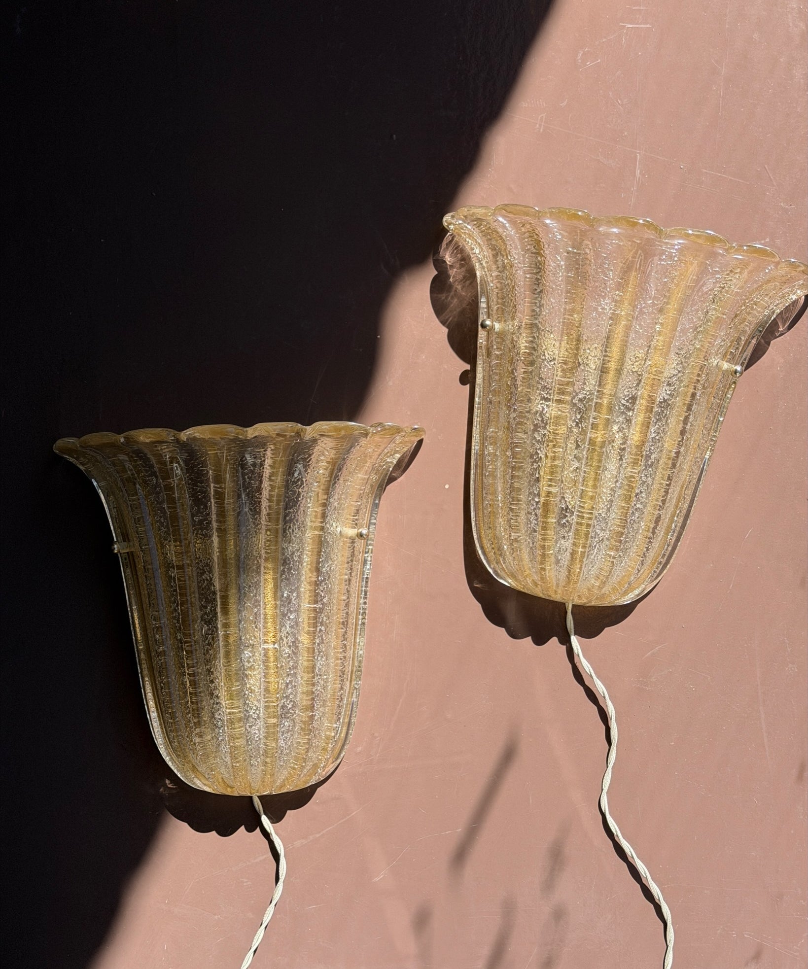 Vintage clear/golden Murano wall lamp (2 available)