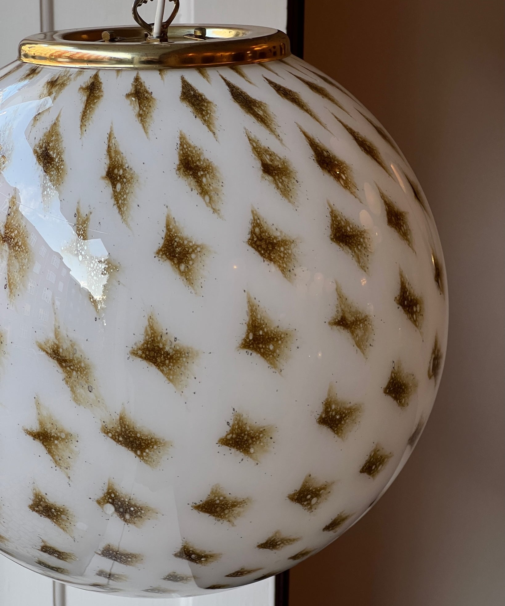 Vintage round white/black/golden dotted Murano ceiling lamp (D40)