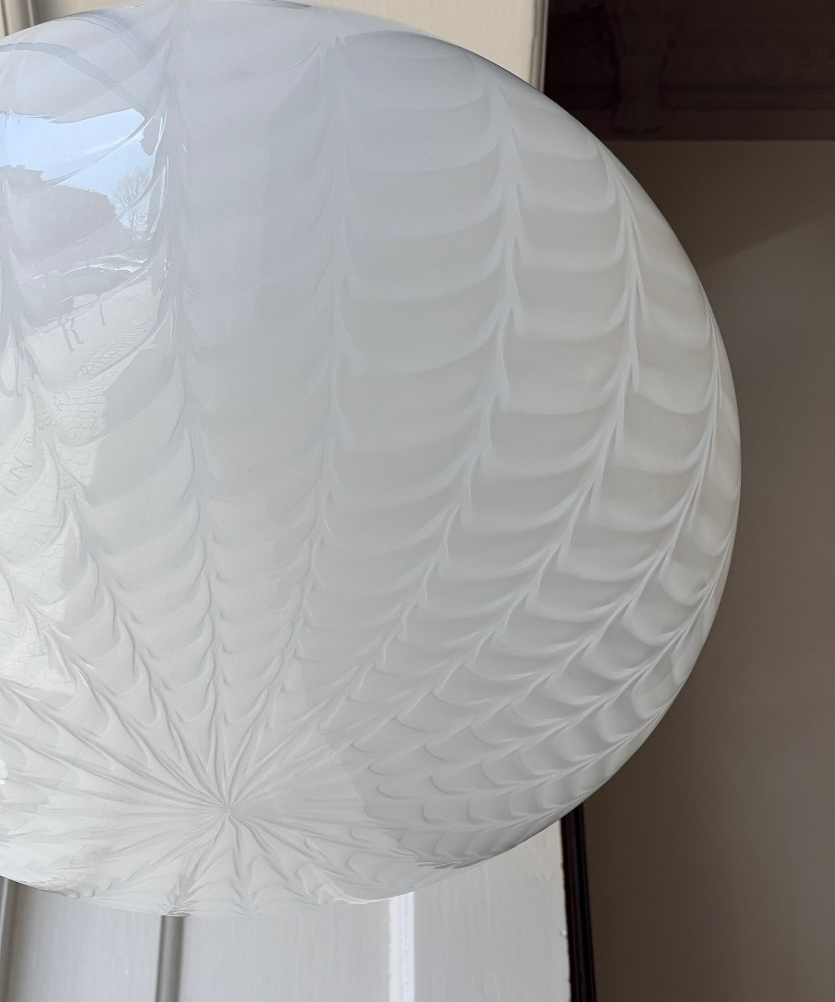 Vintage Murano oval white swirl ceiling lamp (D40)